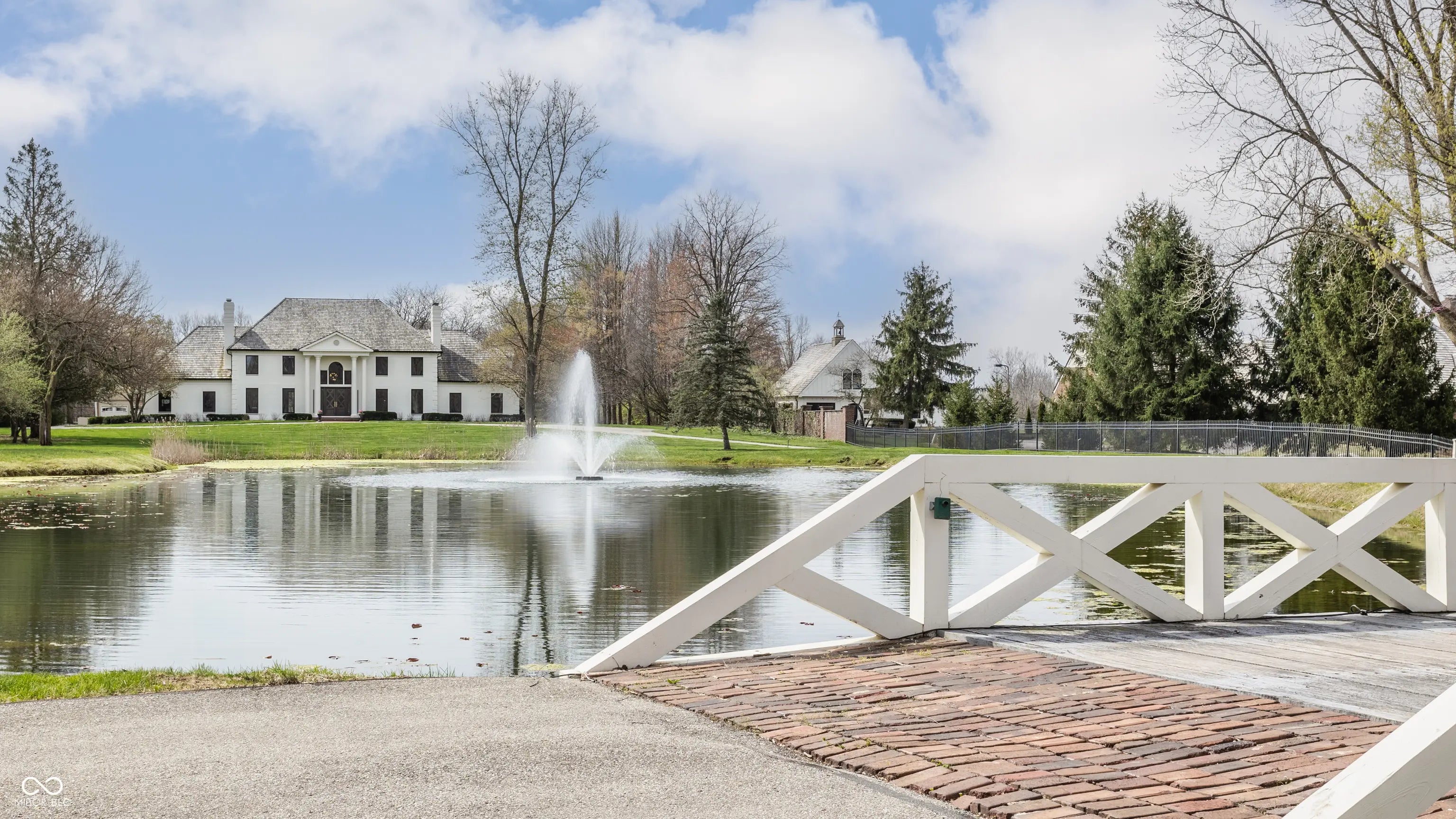 8155 Hunt Club Road, Zionsville