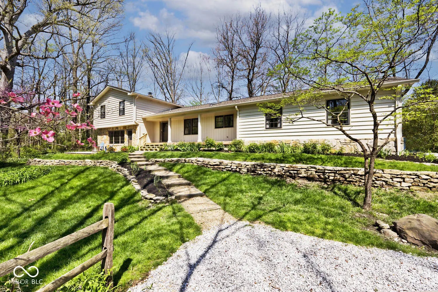6454 Dean Road, Indianapolis