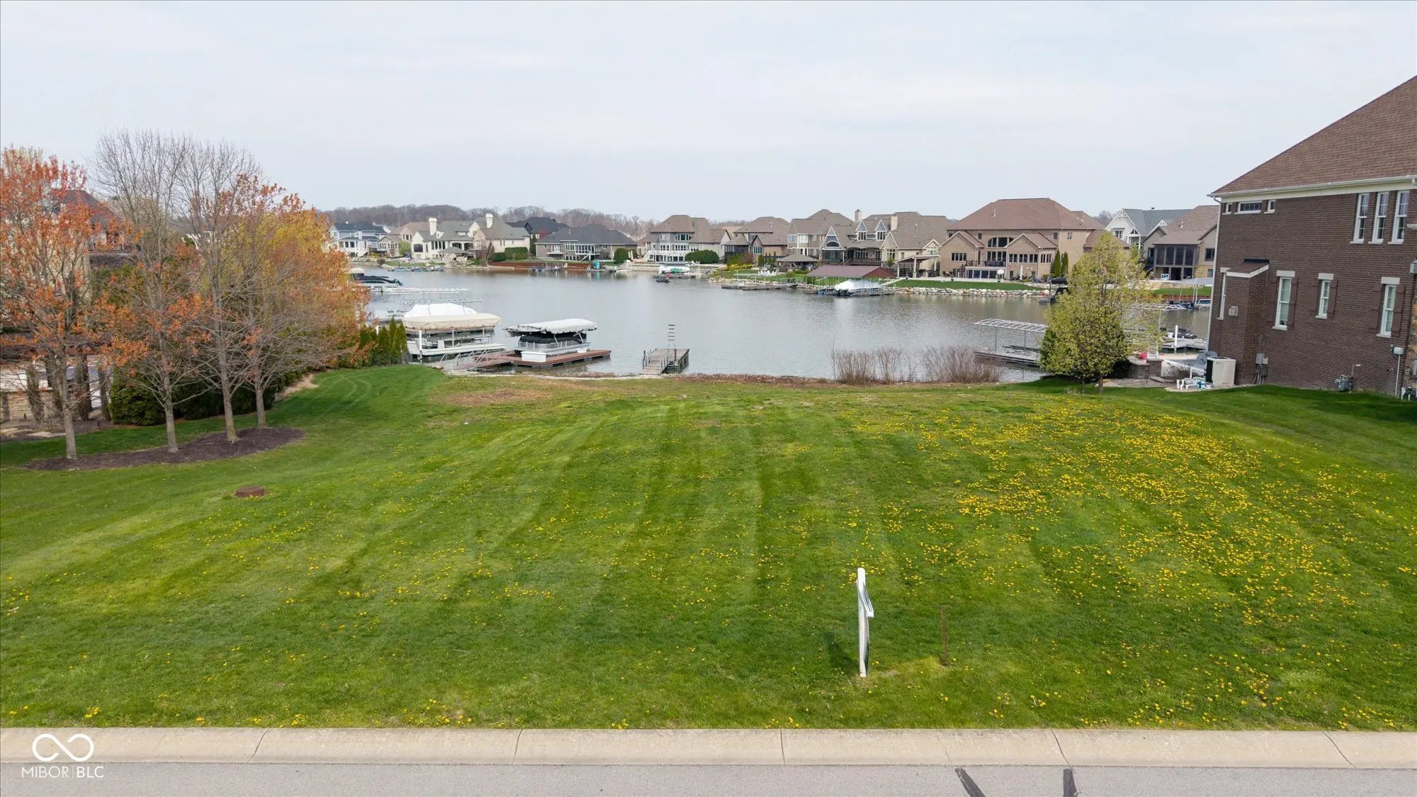 13612 Kingston Drive, Fishers