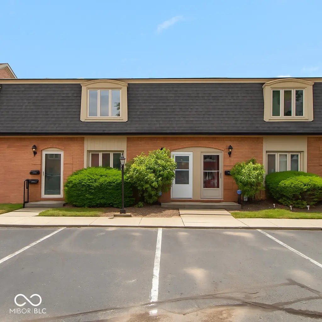 1131 Canterbury Square S, Indianapolis