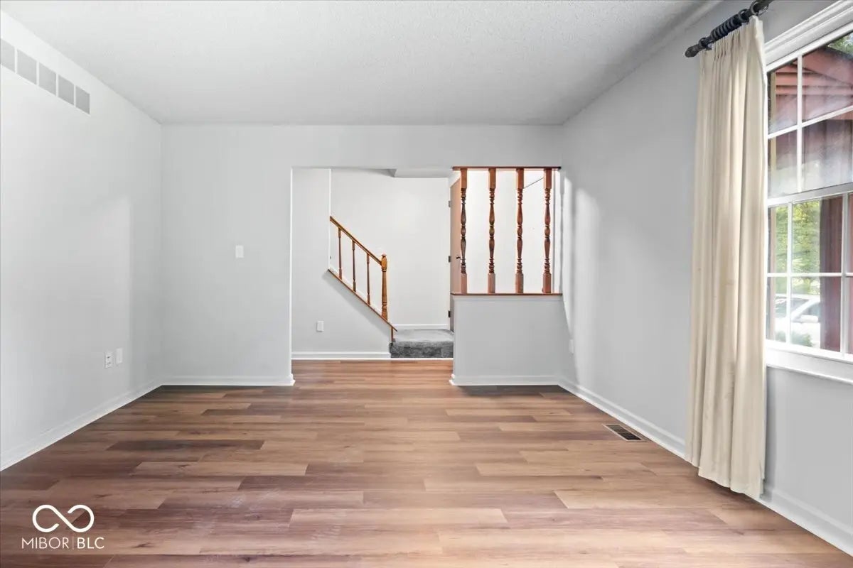 315 Heritage Court, Fishers