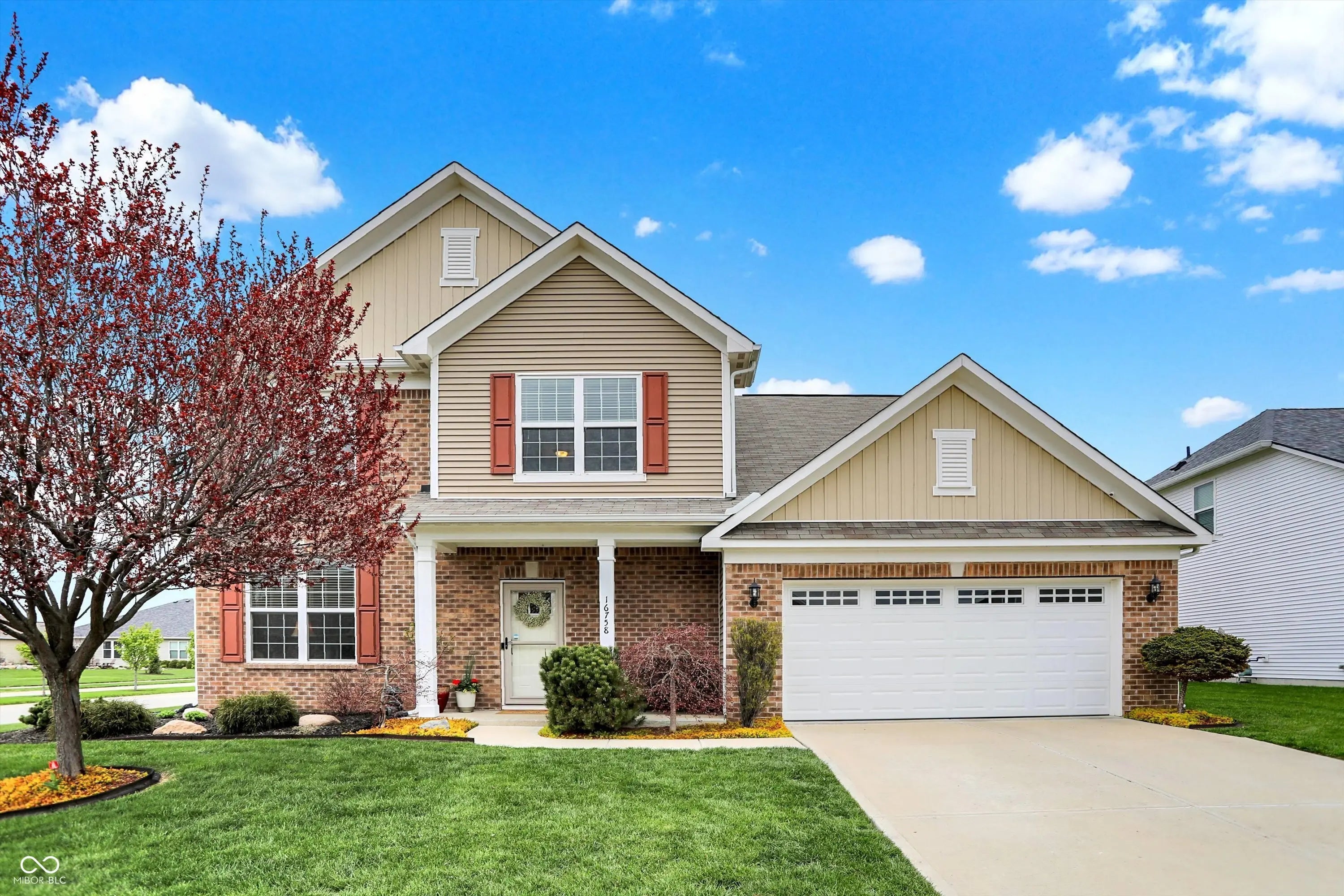 16758 Bingham Drive, Westfield