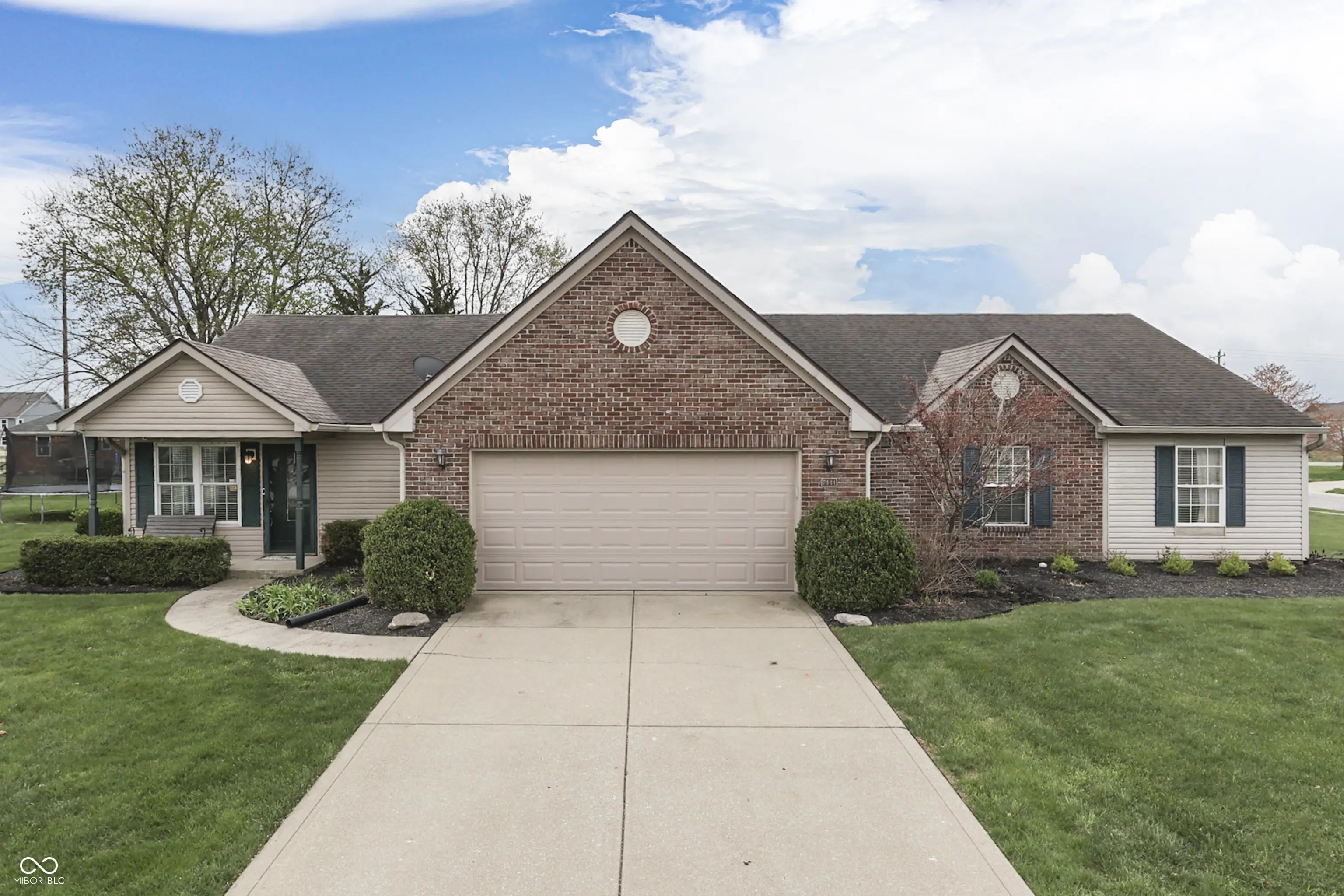 7441 Sugar Pine Court, Avon
