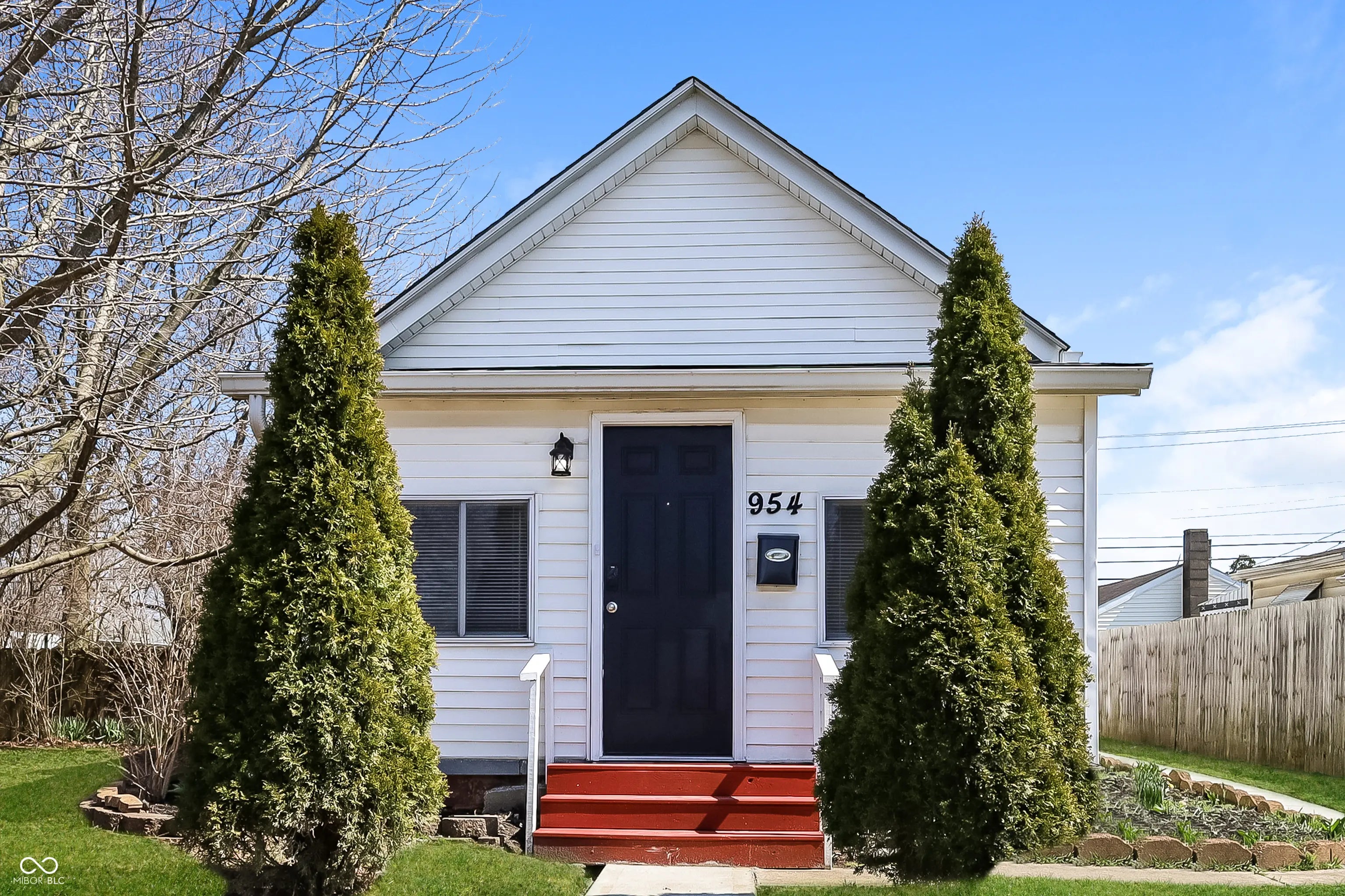 954 S 8th Street, Noblesville
