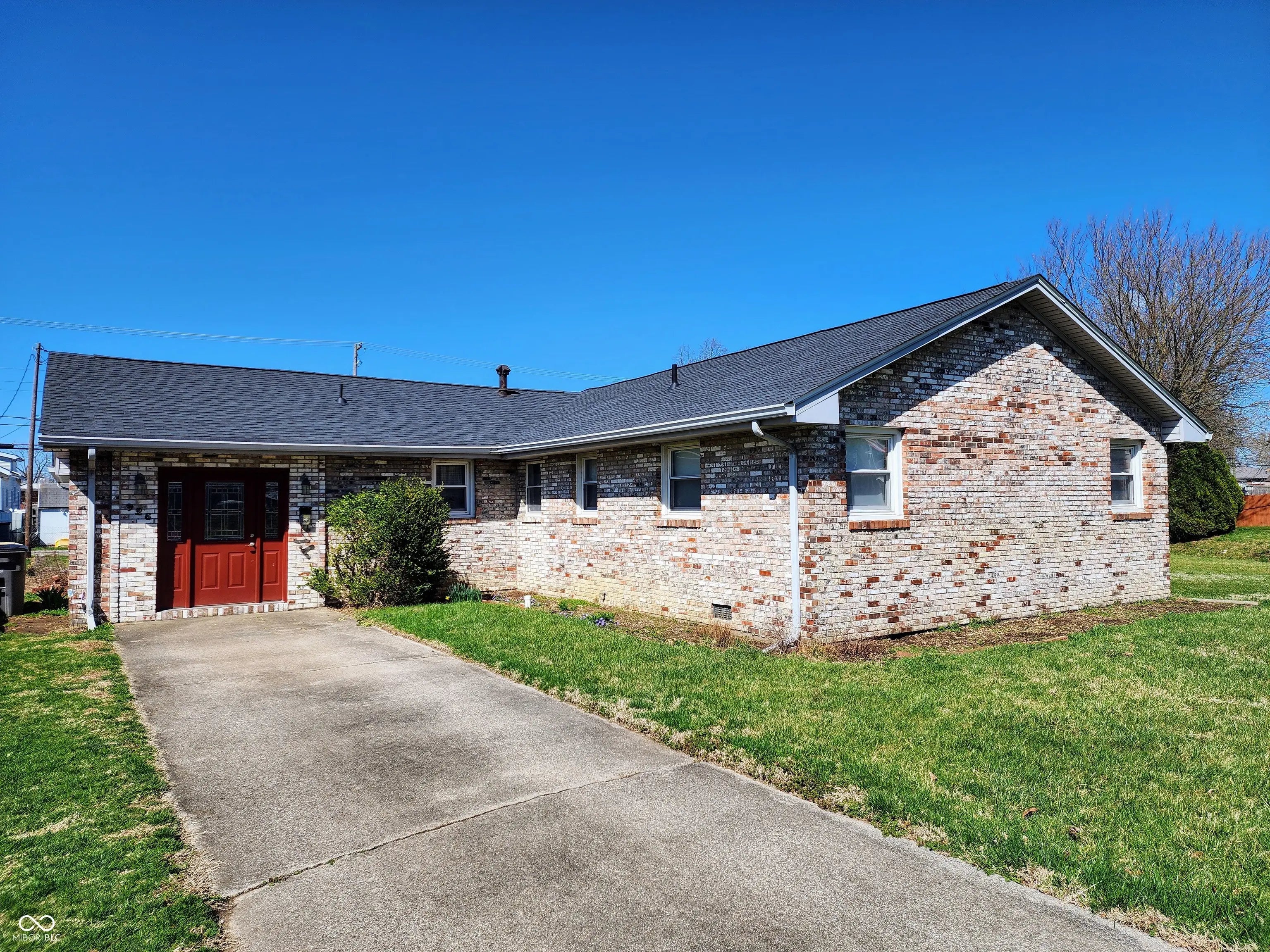 928 S Walnut Street, Seymour