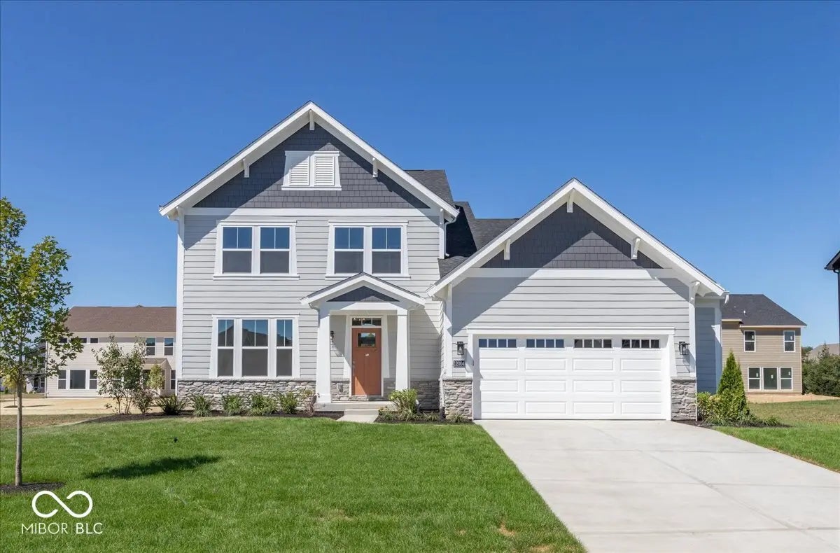 12004 Crestwater Court, Fishers