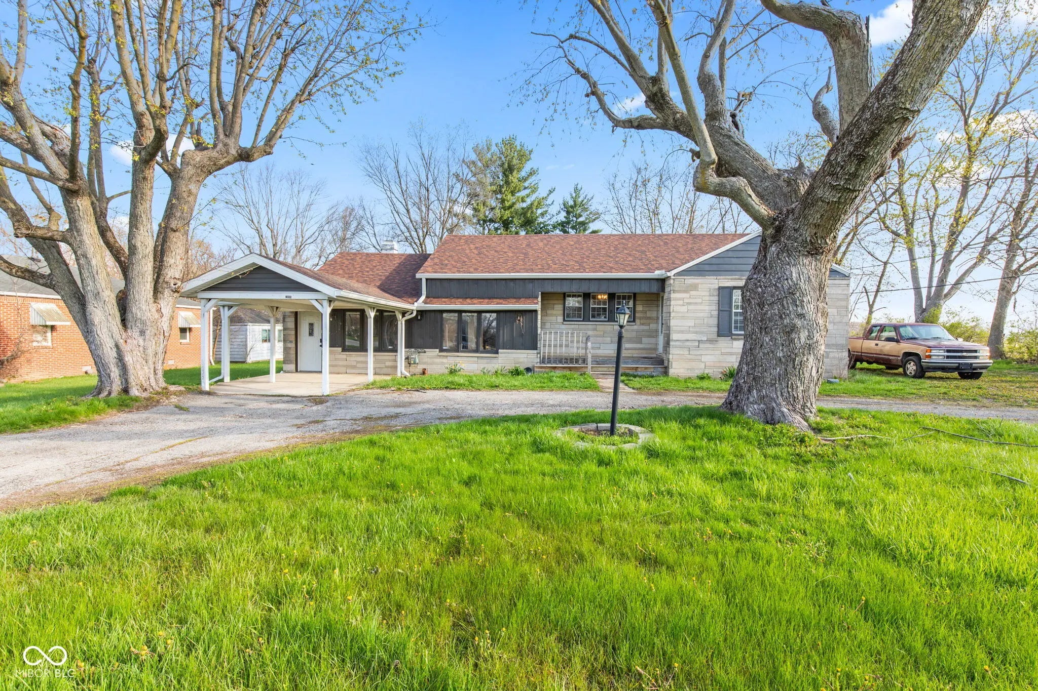 7008 E Jackson Street, Muncie