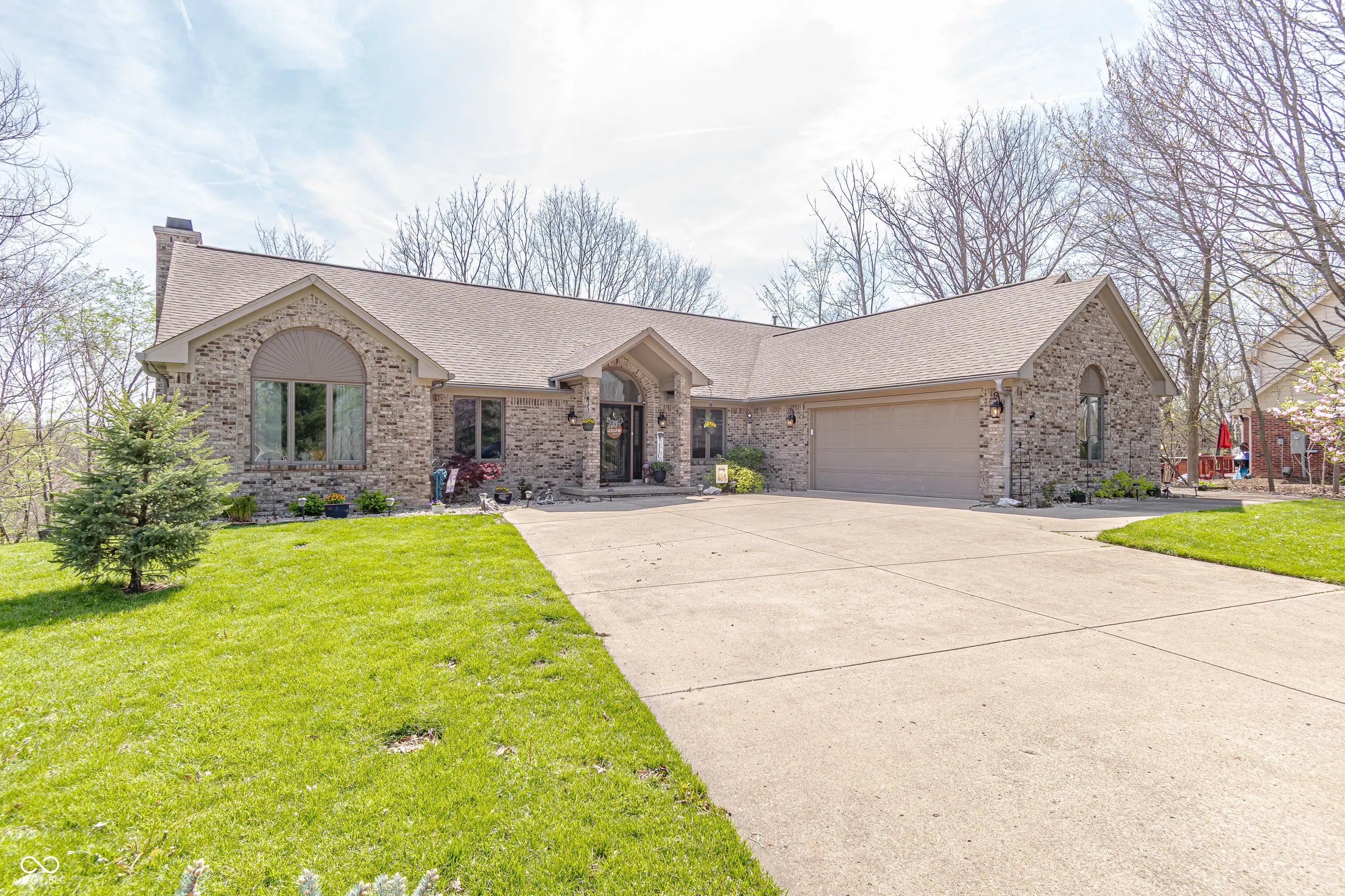 5875 Annanhill Court, Avon