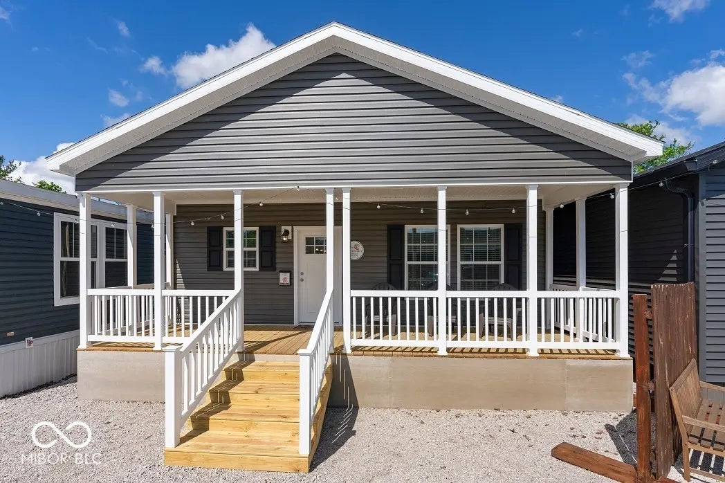 113 Blue Side Way, Cloverdale