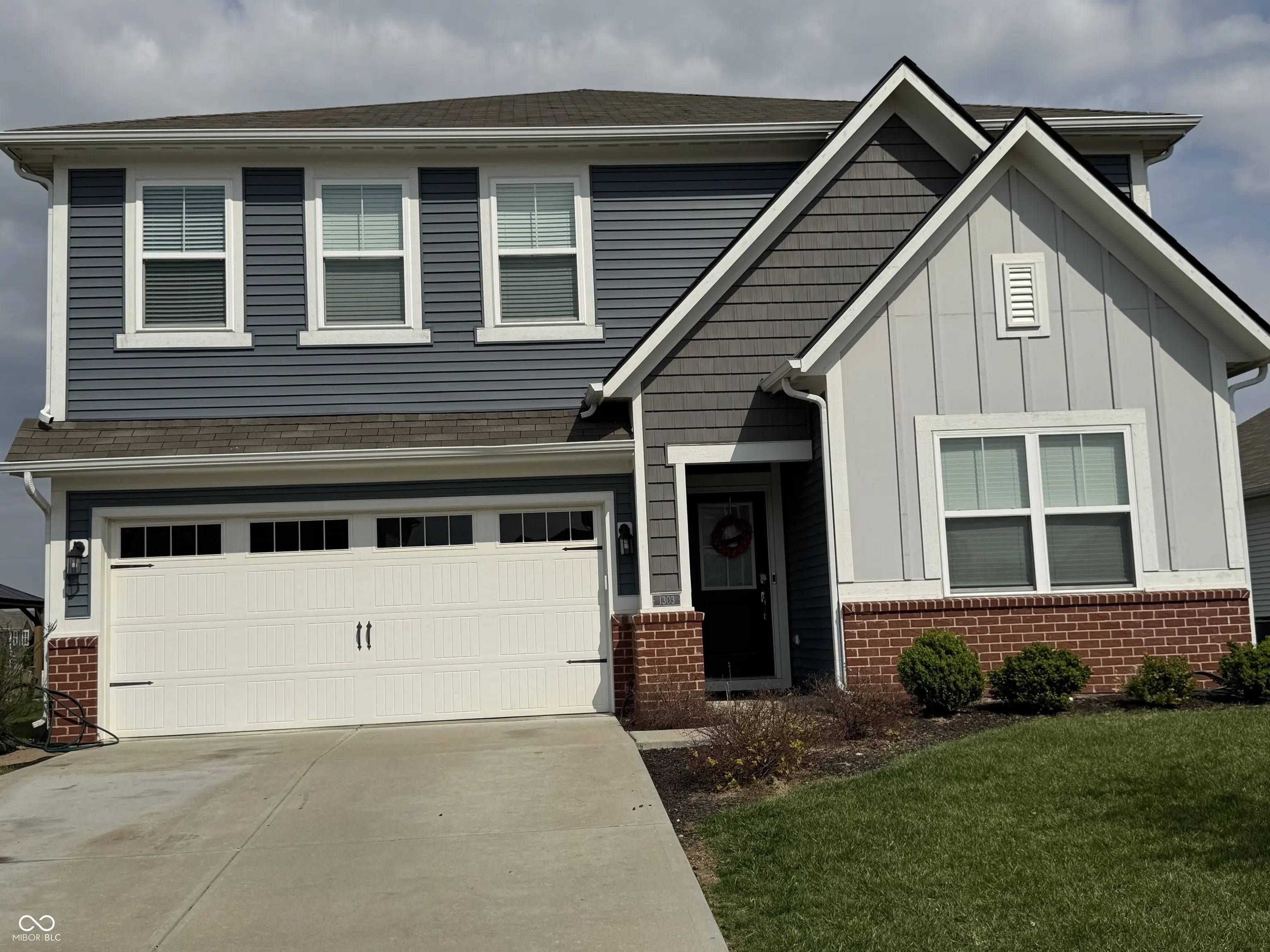 1303 Eton Way, Avon