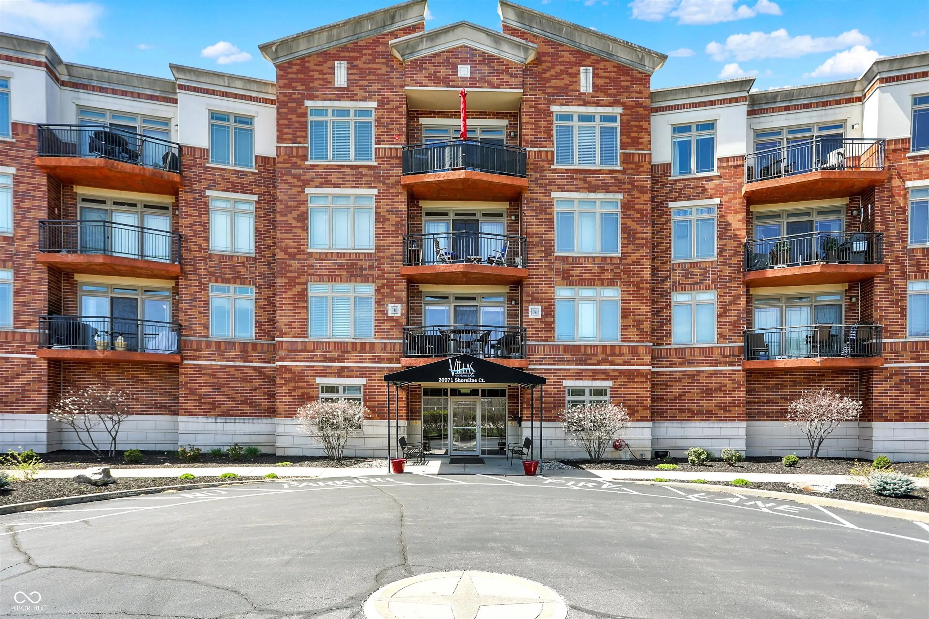 20971 Shoreline Court 306, Noblesville