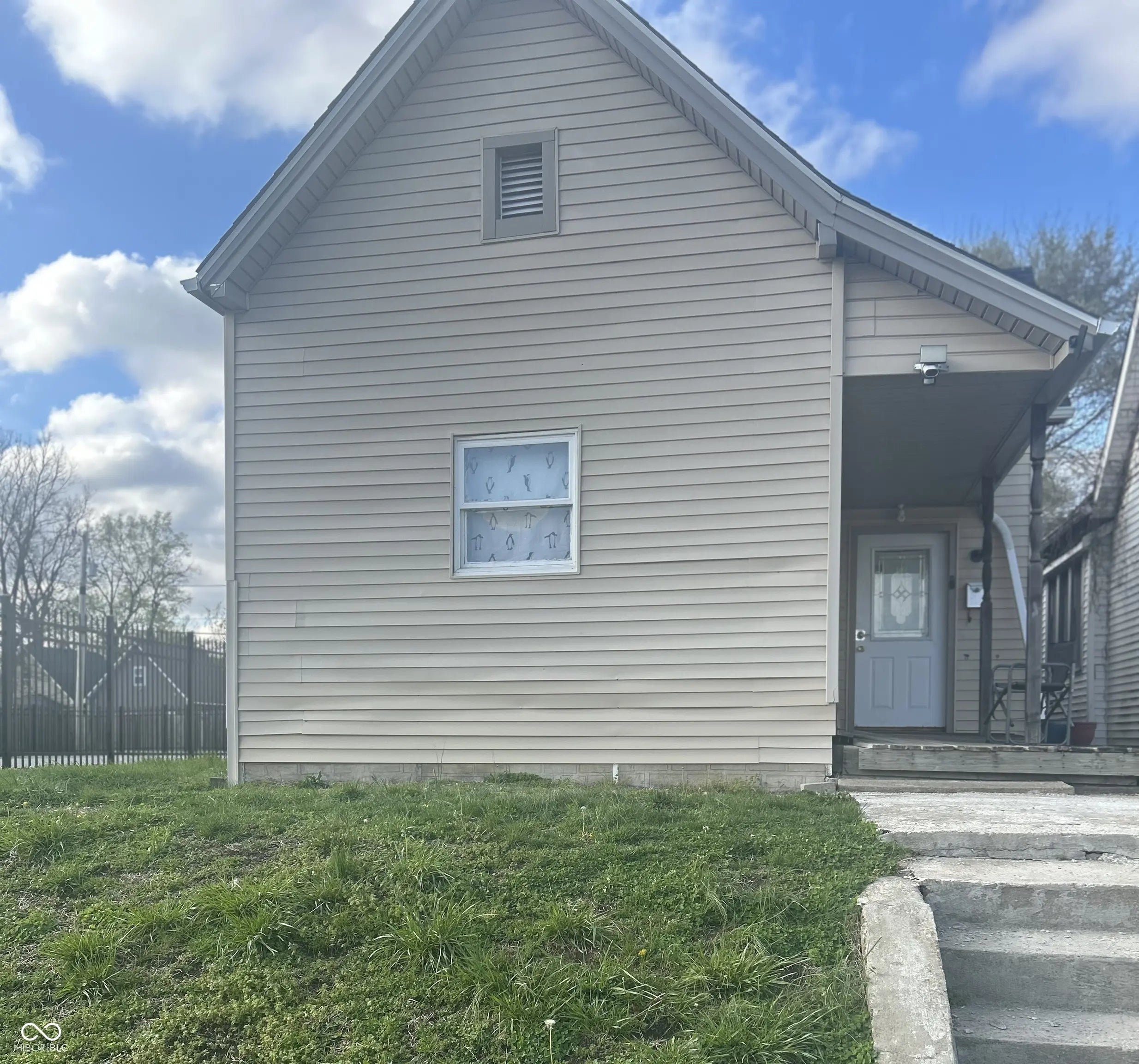 818 W 27th Street, Indianapolis