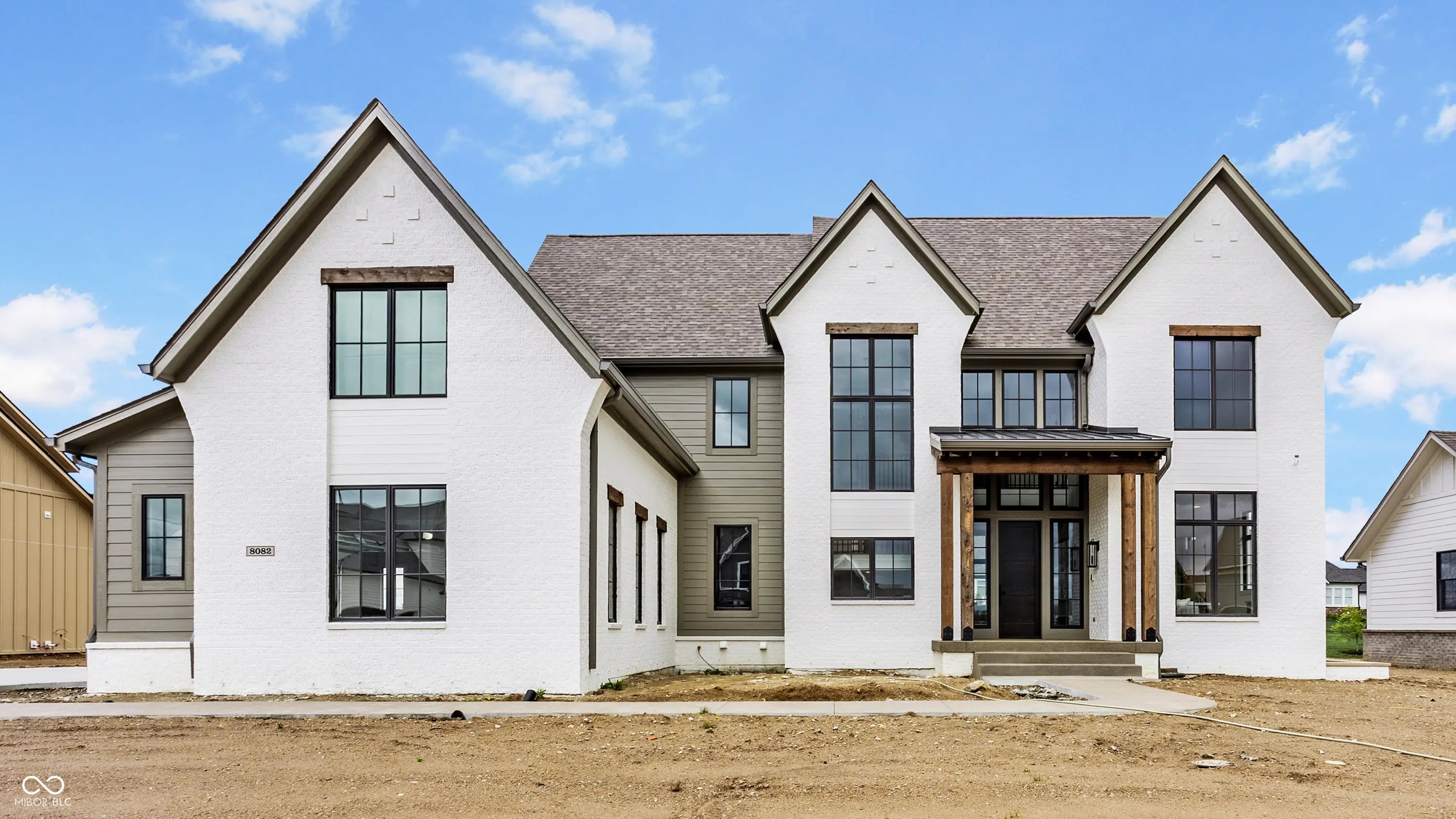 8082 Abington Way, Zionsville