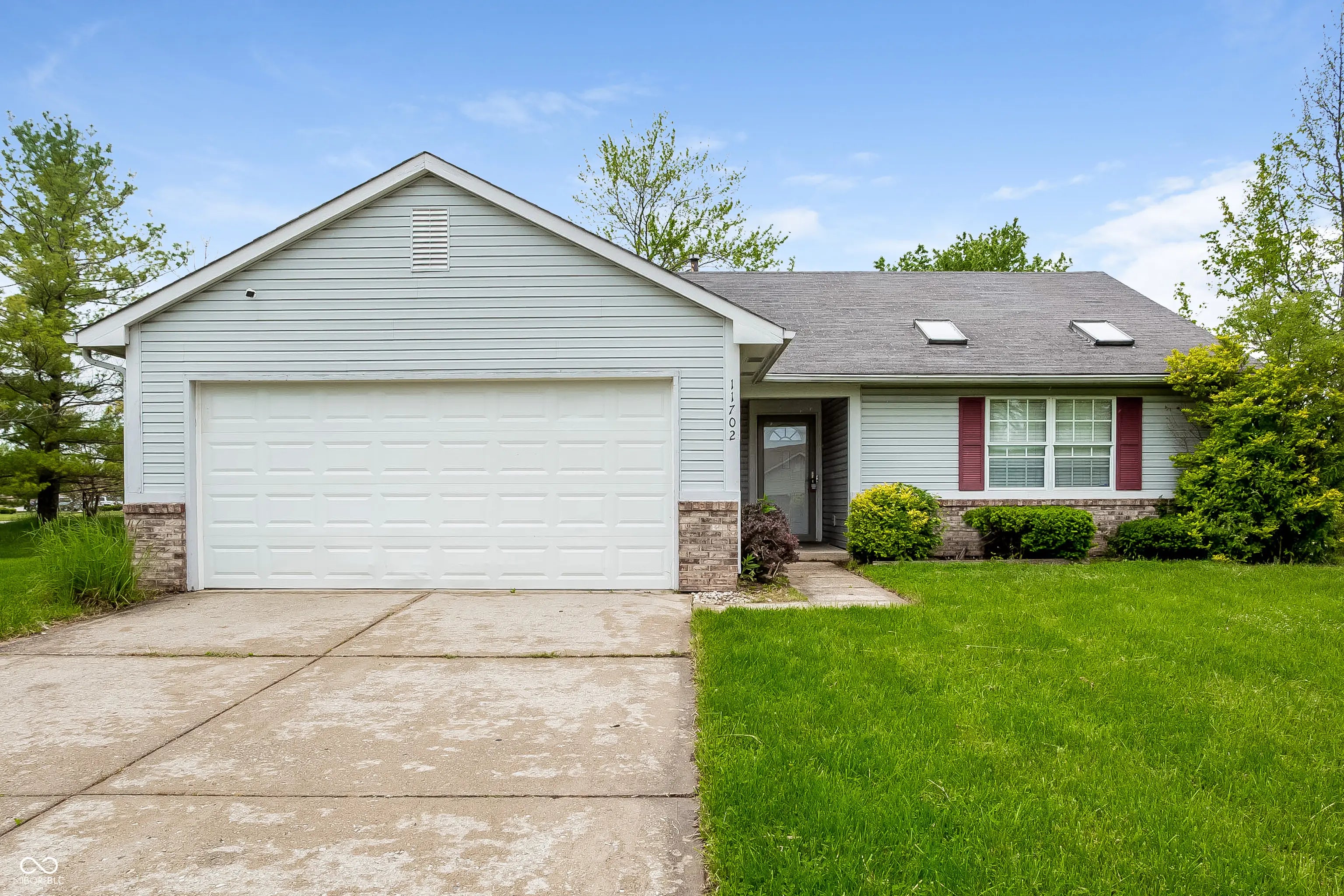 11702 Shannon Pointe Road, Indianapolis