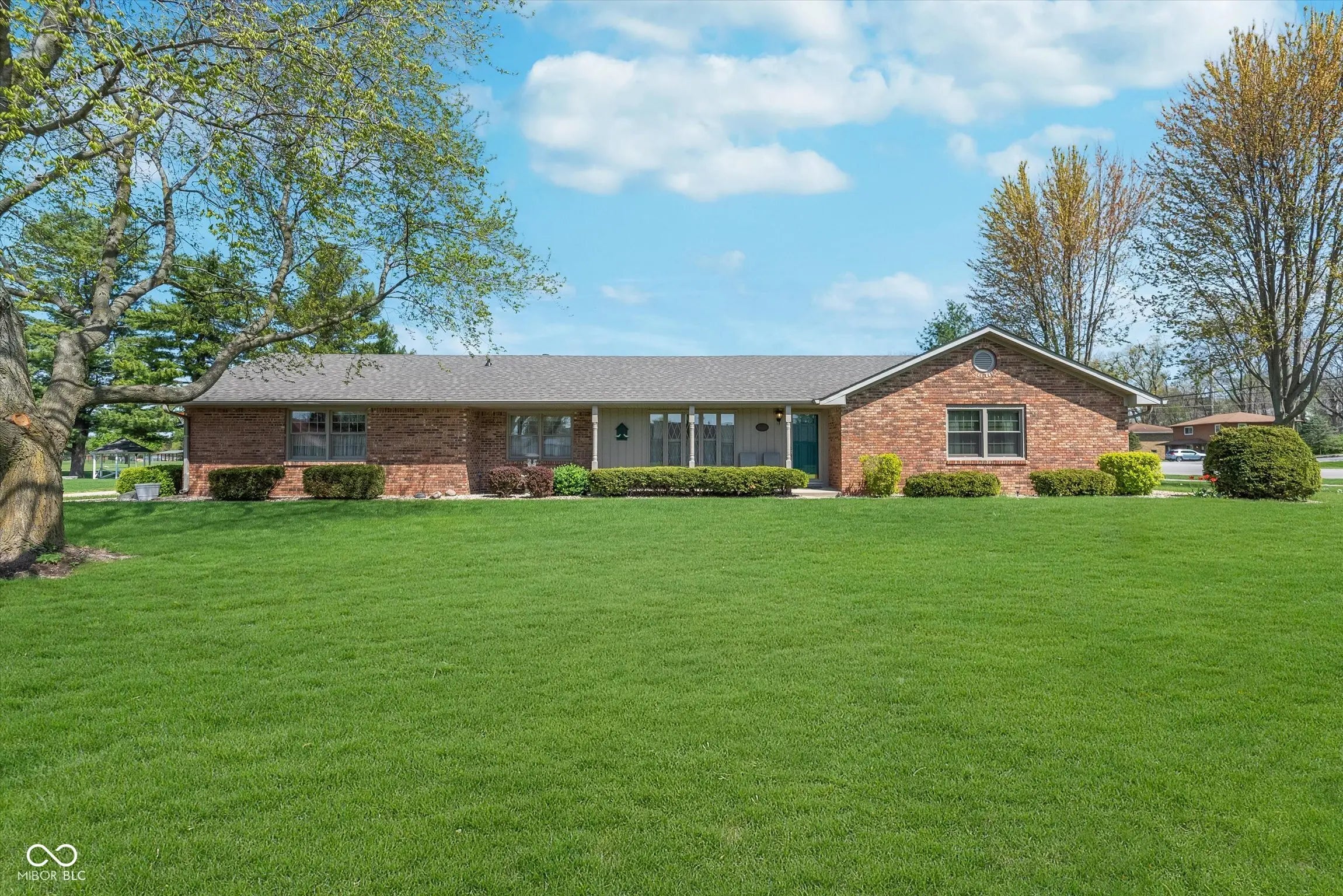 990 Broadway N Drive, Plainfield