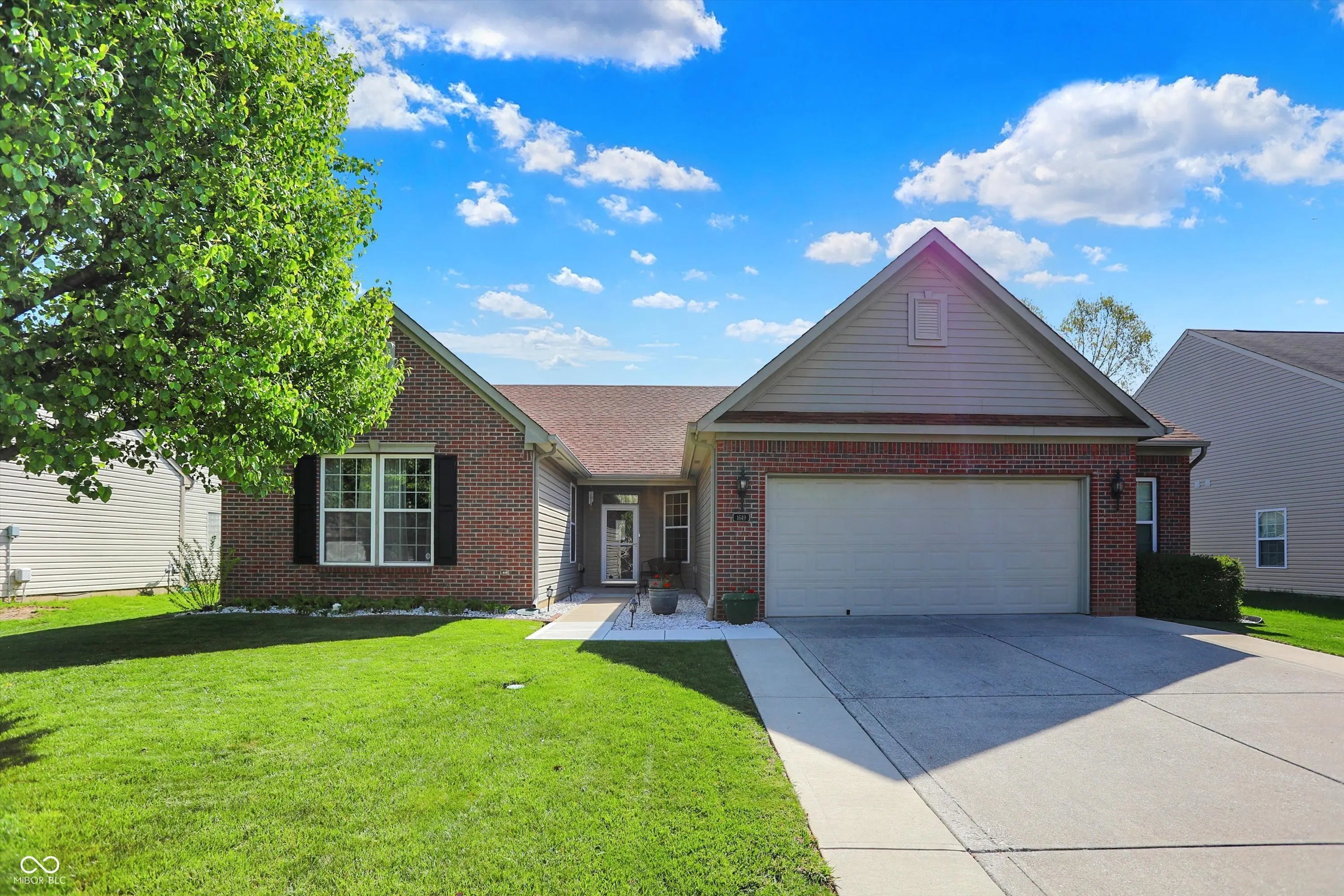 1649 Woodfield Drive, Greenwood
