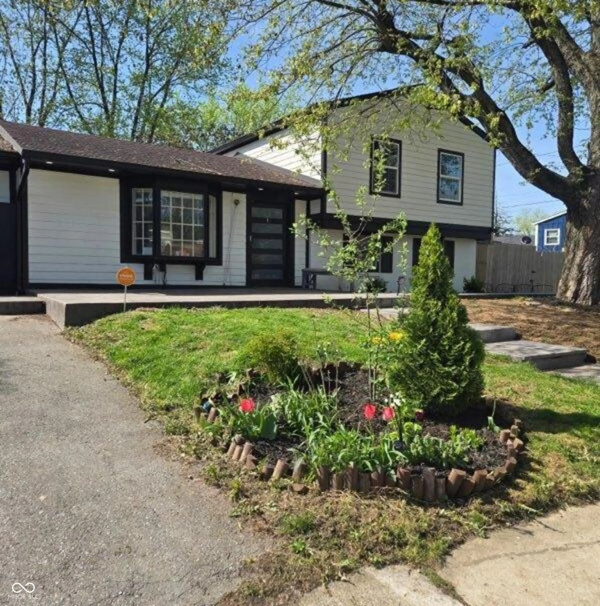 8041 Barry Road, Indianapolis