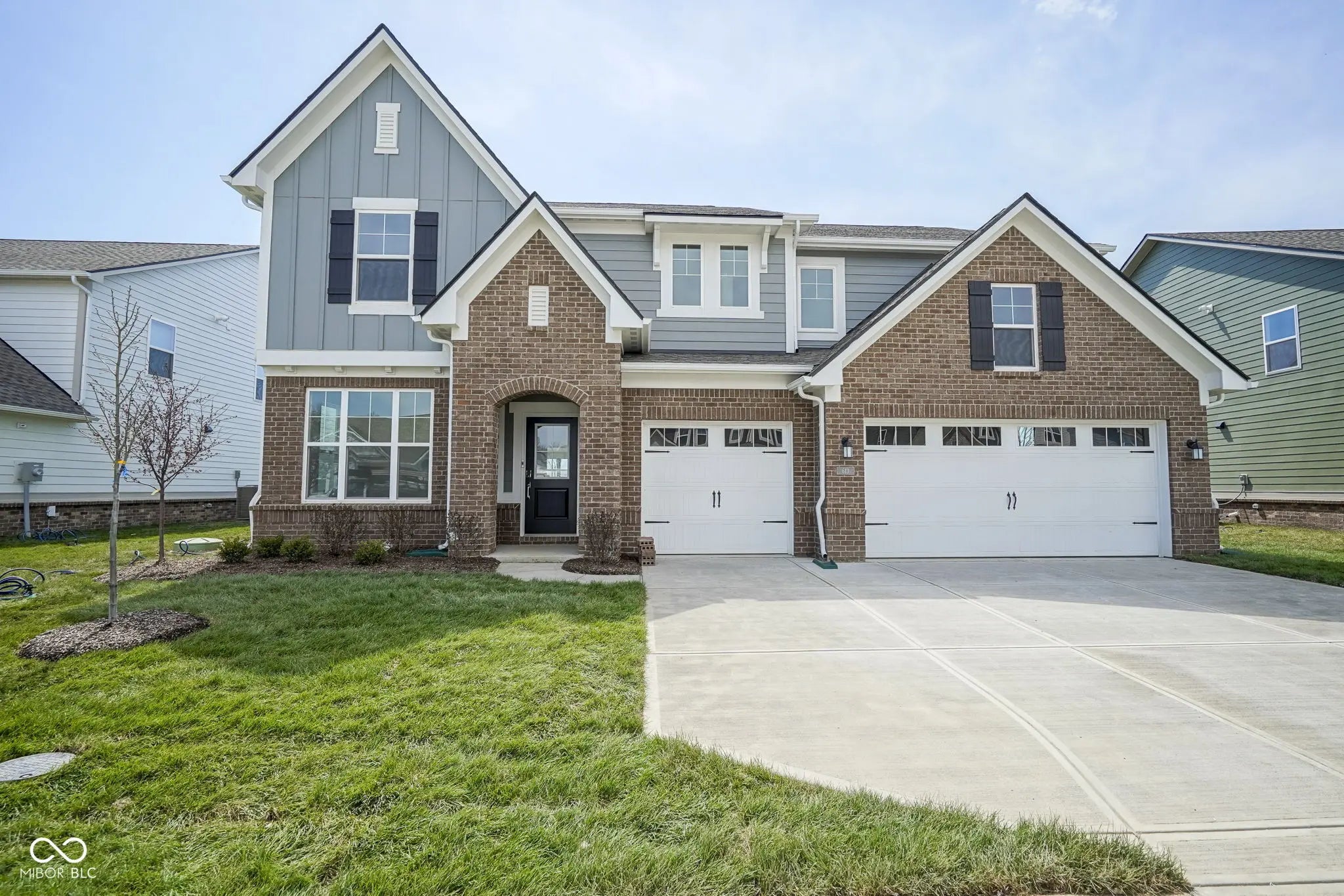 613 Waterford Lane, Westfield