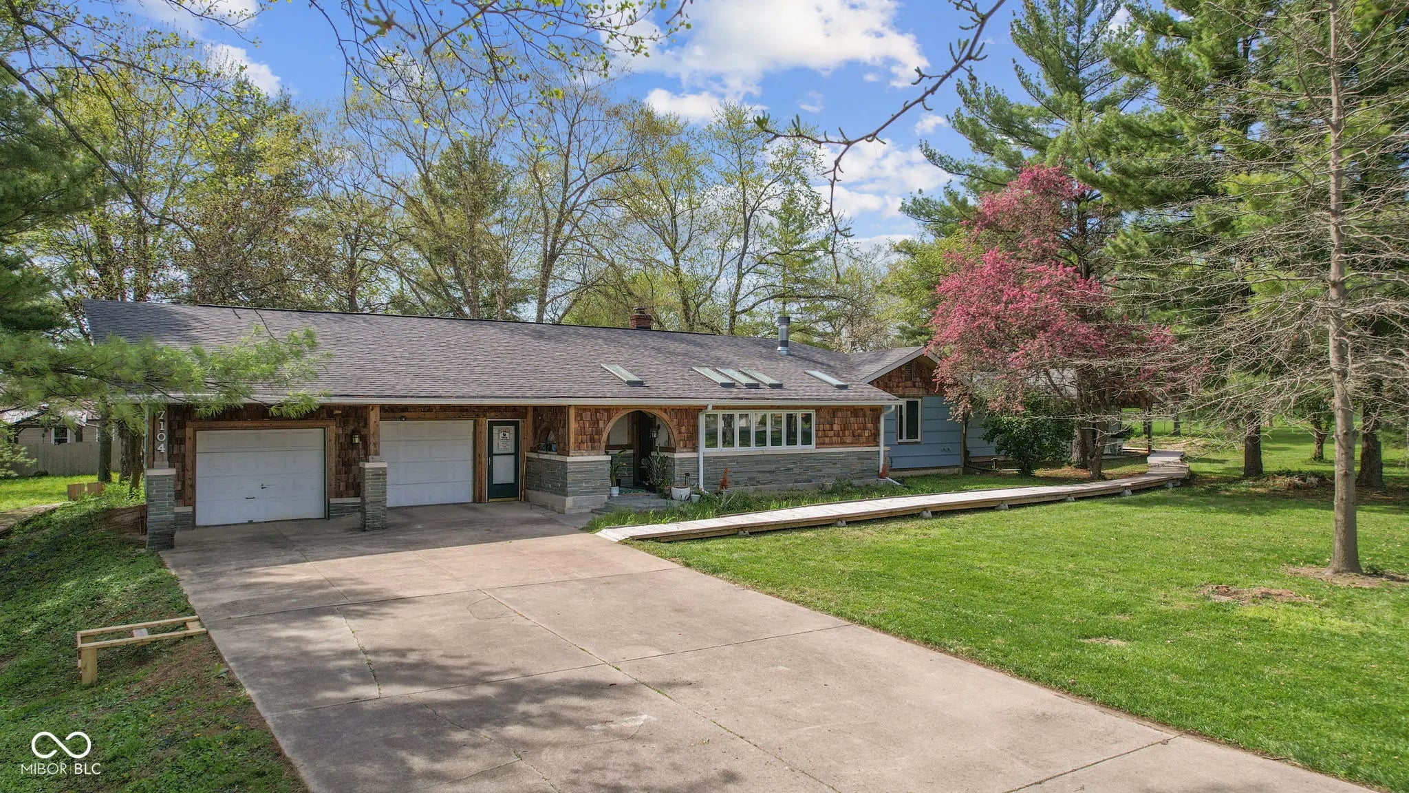 7104 Combs Road, Indianapolis