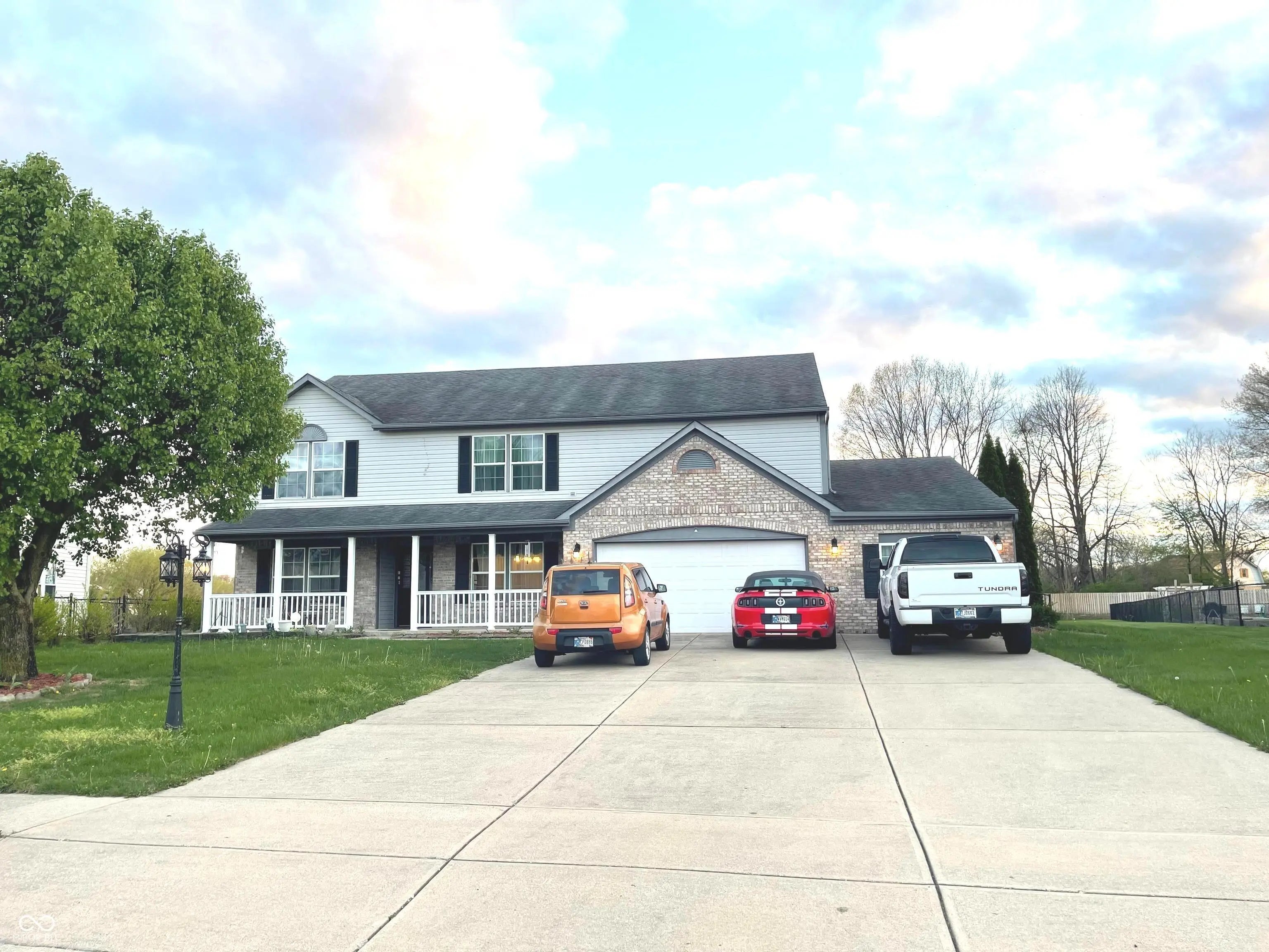 7121 Fields Way, Indianapolis