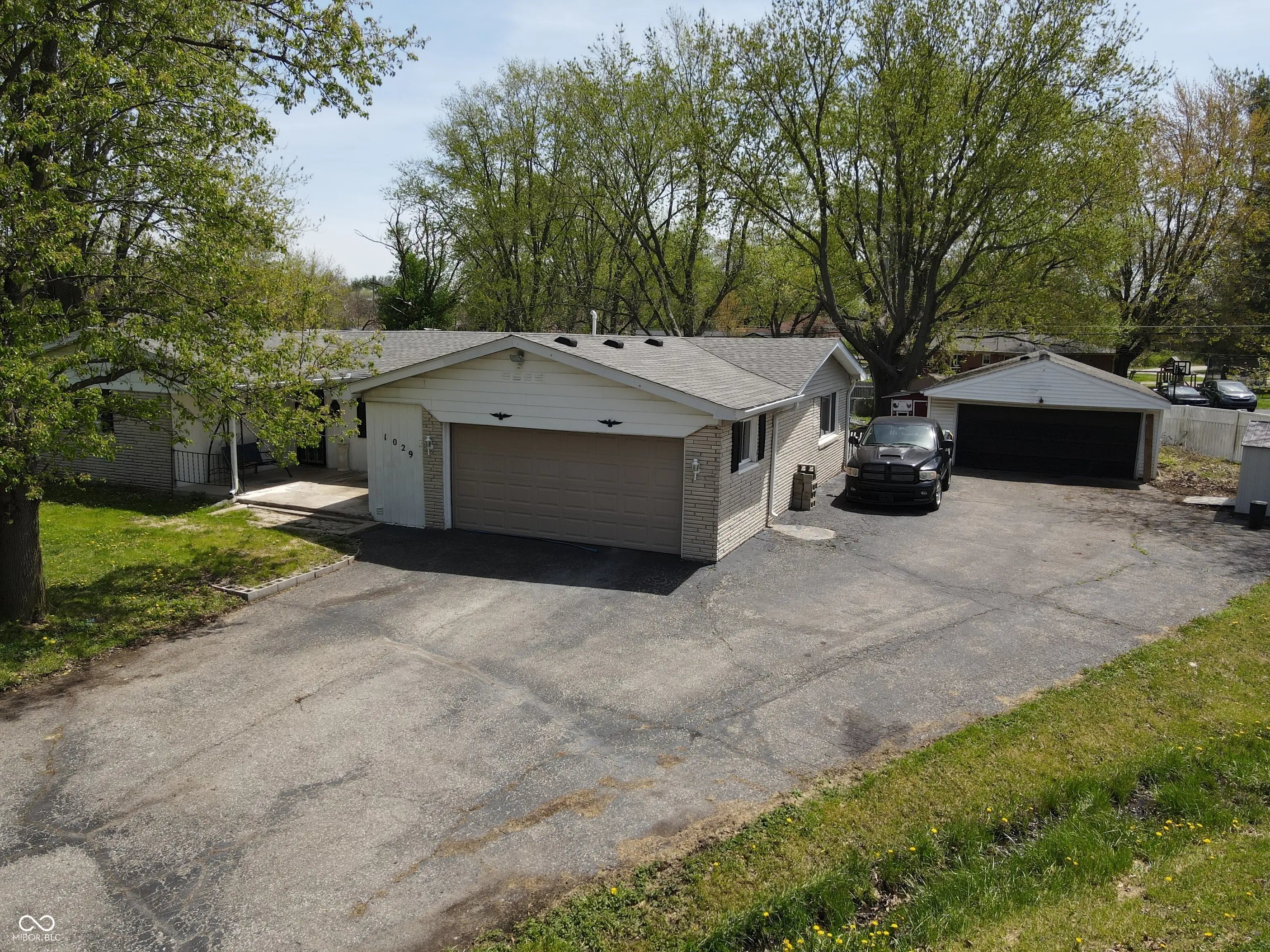 1029 Price Road, Avon