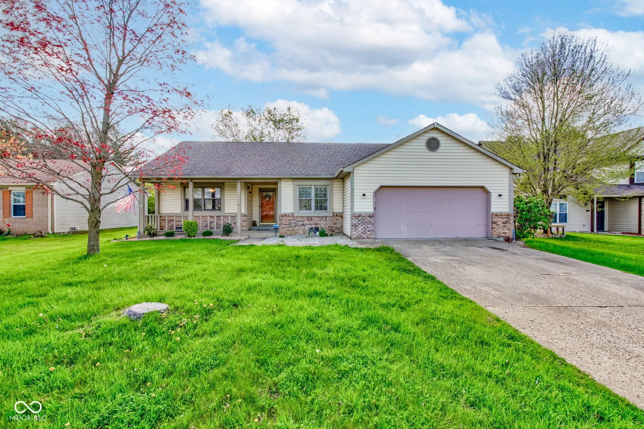 990 Bull Run W Drive, Greenwood