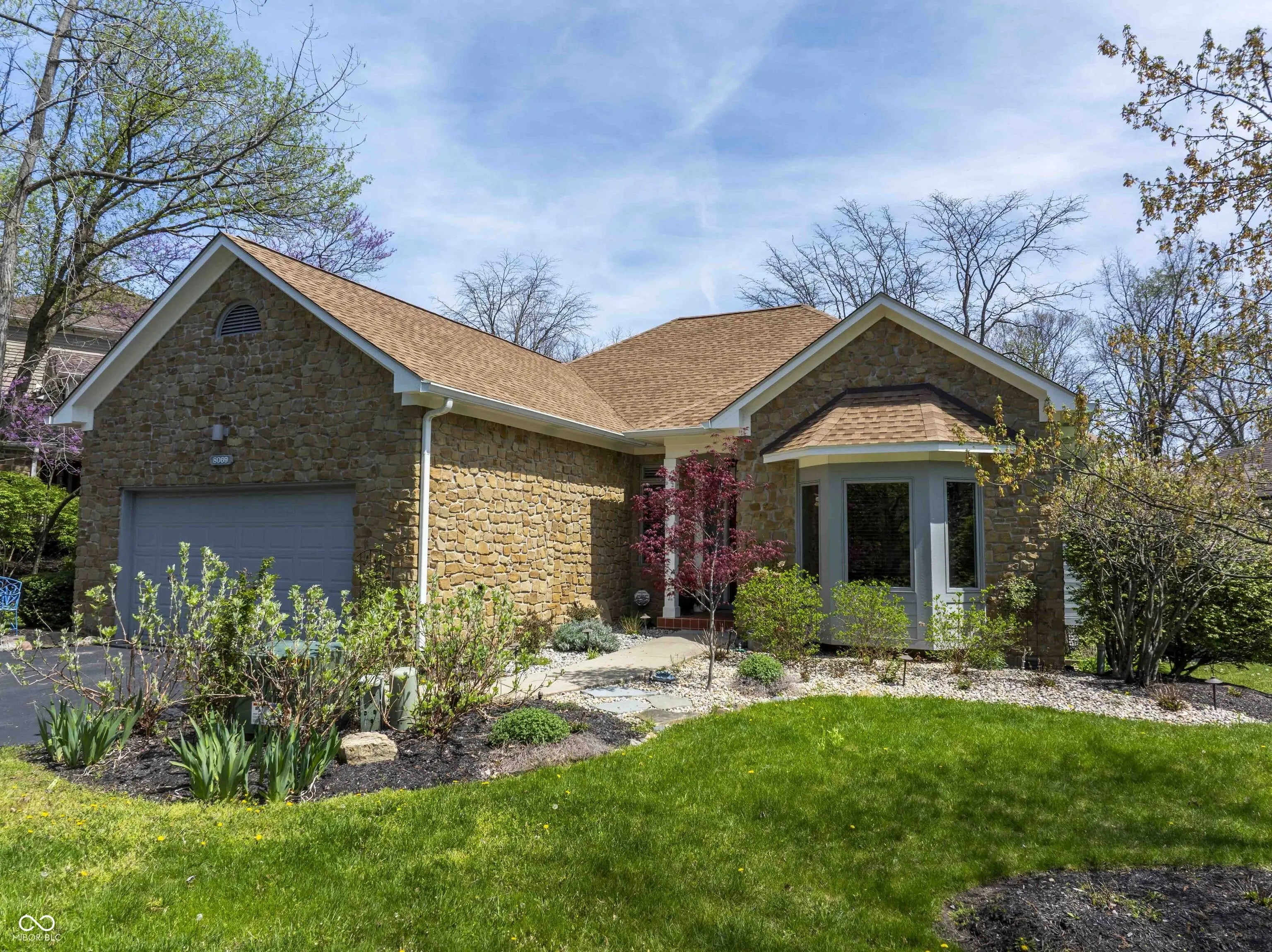 8069 Middle Bay Lane, Indianapolis