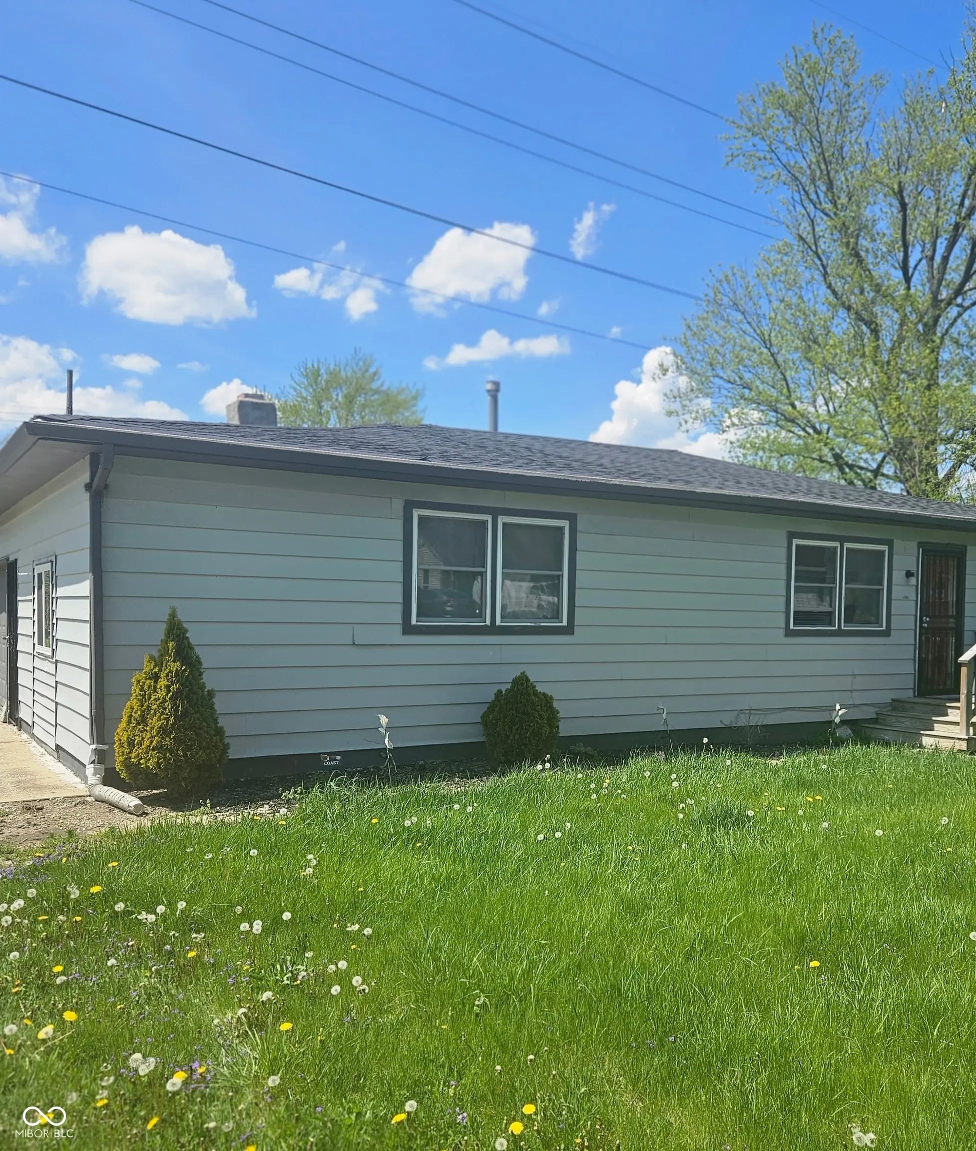 Photo of 4006 Kenneth Avenue Indianapolis, IN 46226