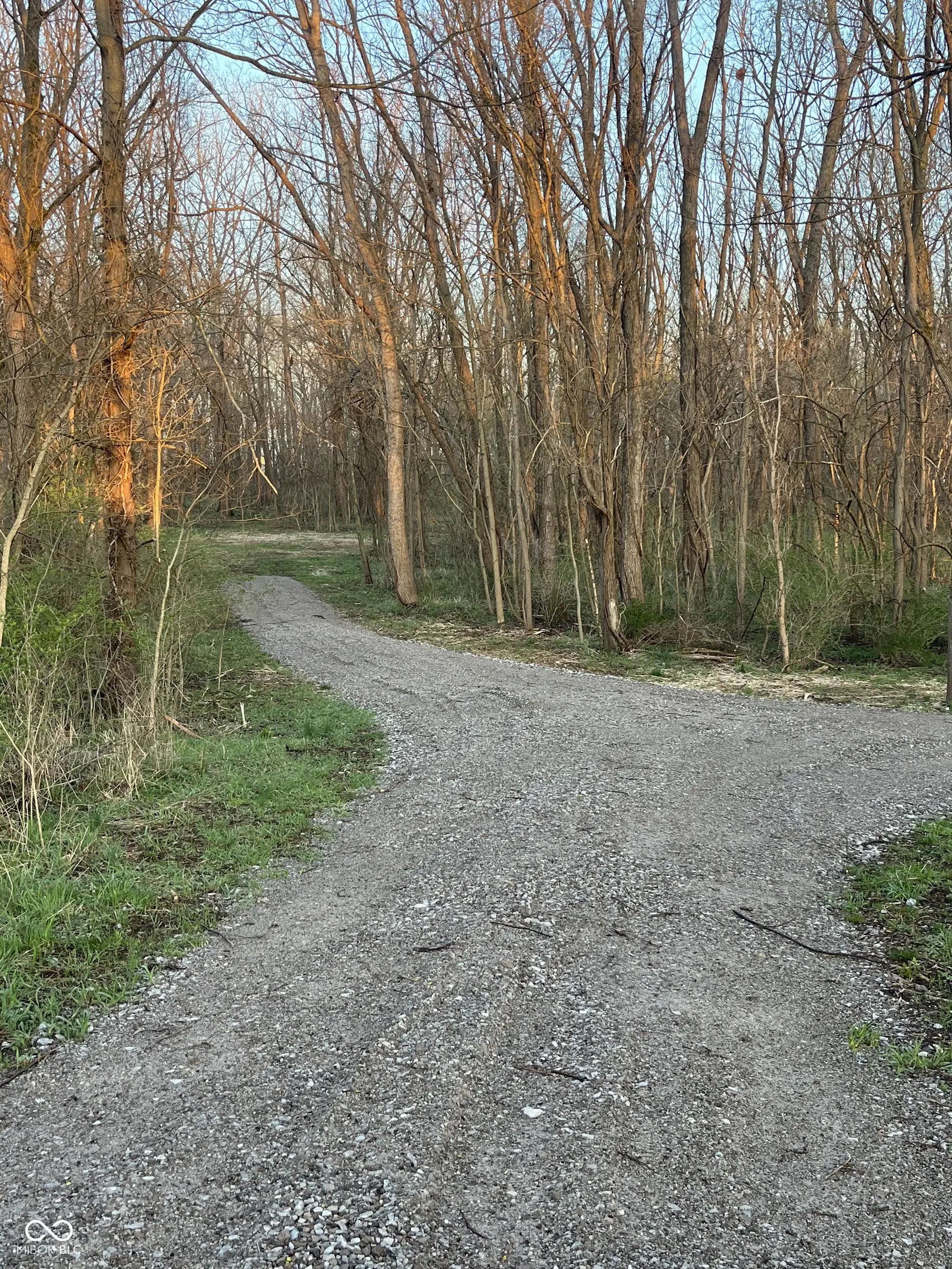 Photo of River Road Columbus, IN 47201