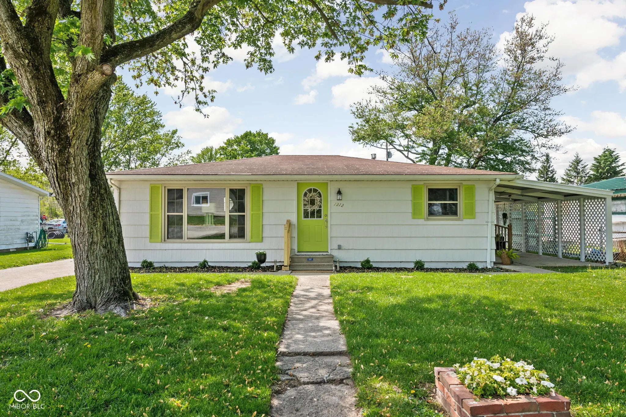 1212 N 10th Street, Elwood