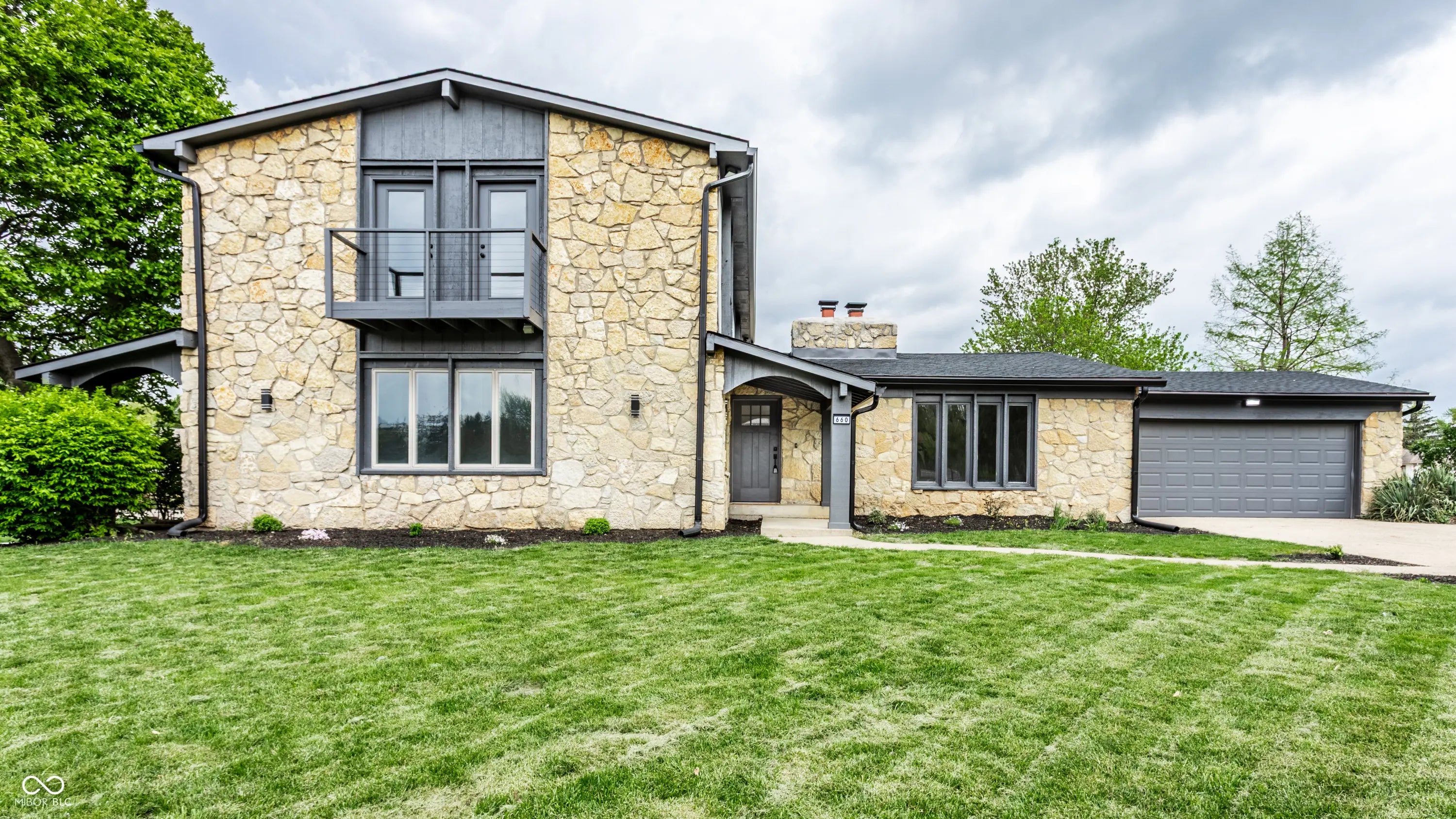 660 Sun Valley Court, Indianapolis