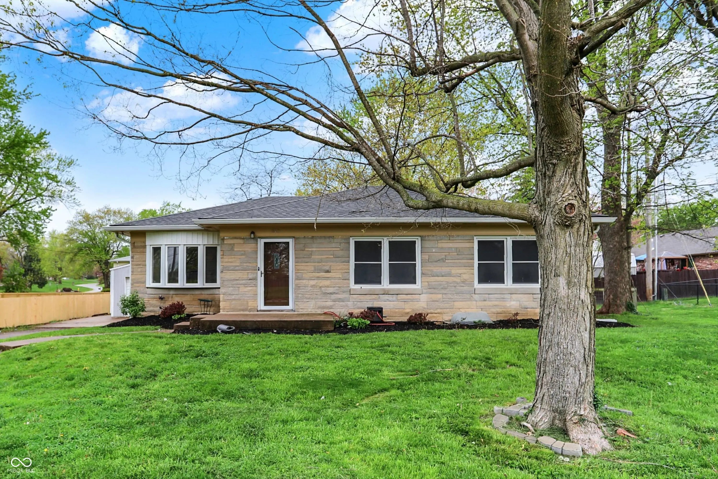 840 N Indiana Street, Mooresville