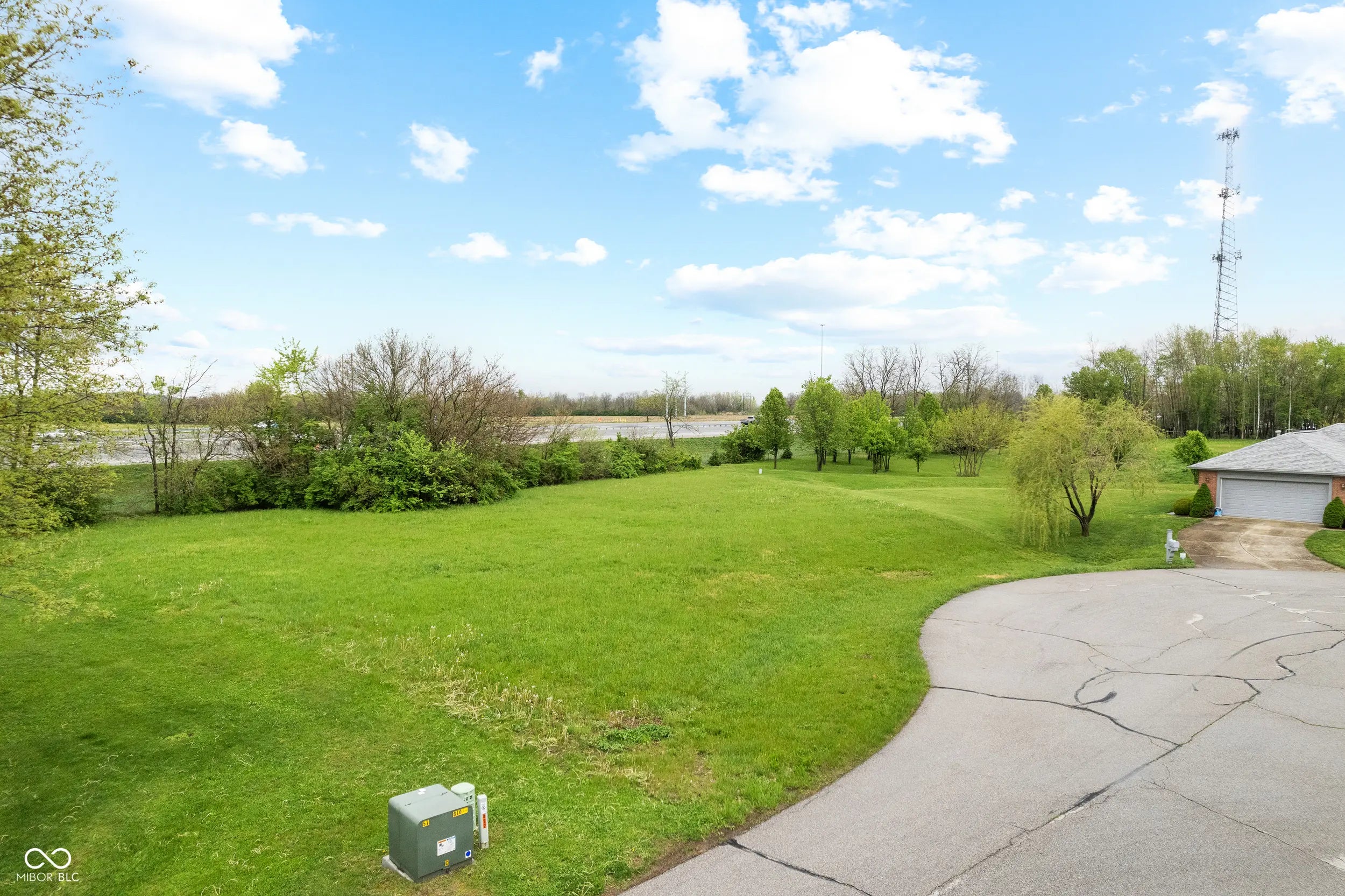 Photo of 826 Morphis Lane Greenwood, IN 46142