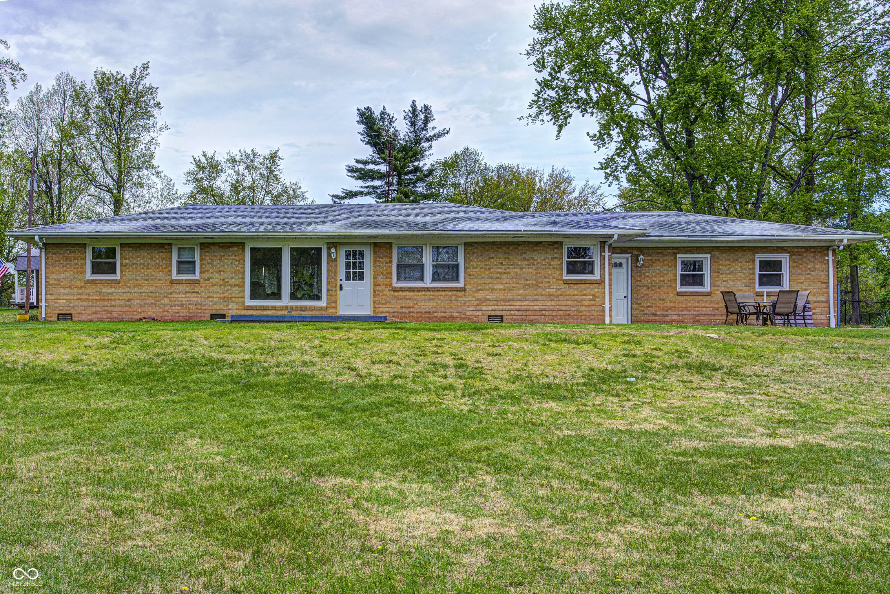 12078 N 125 W, Alexandria