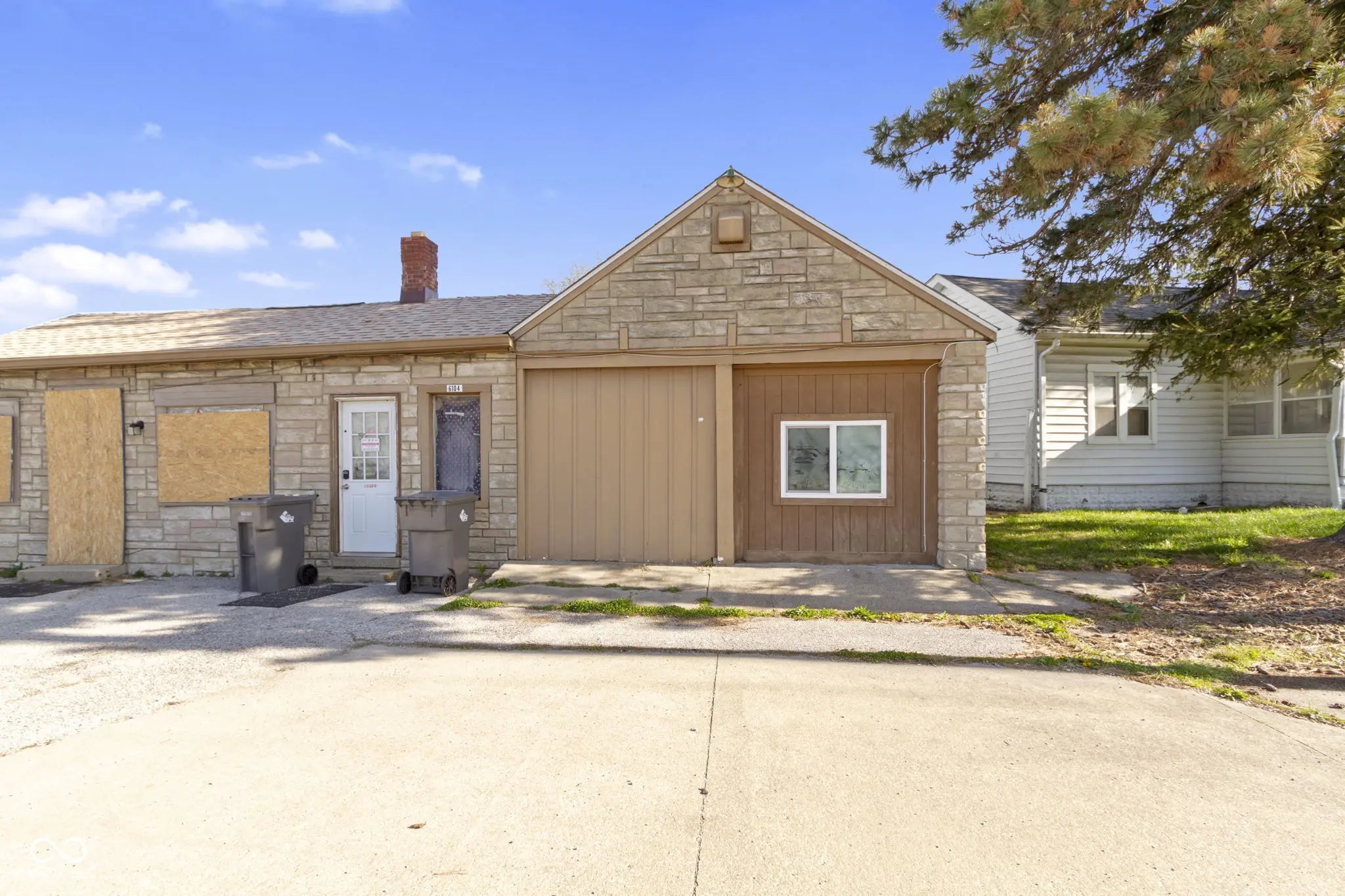 6102 Brookville Road, Indianapolis