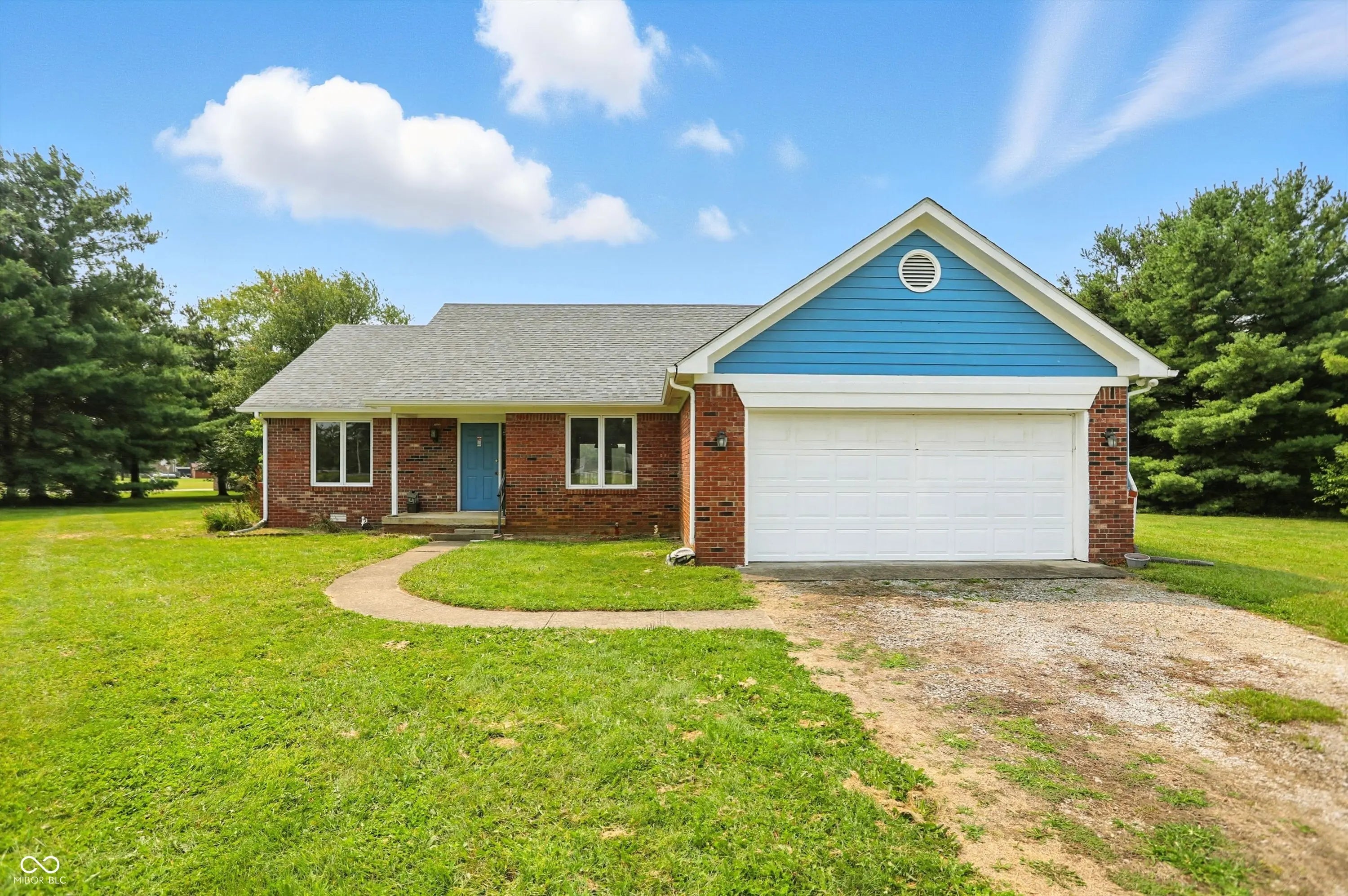8163 N Frontage Road, Fairland