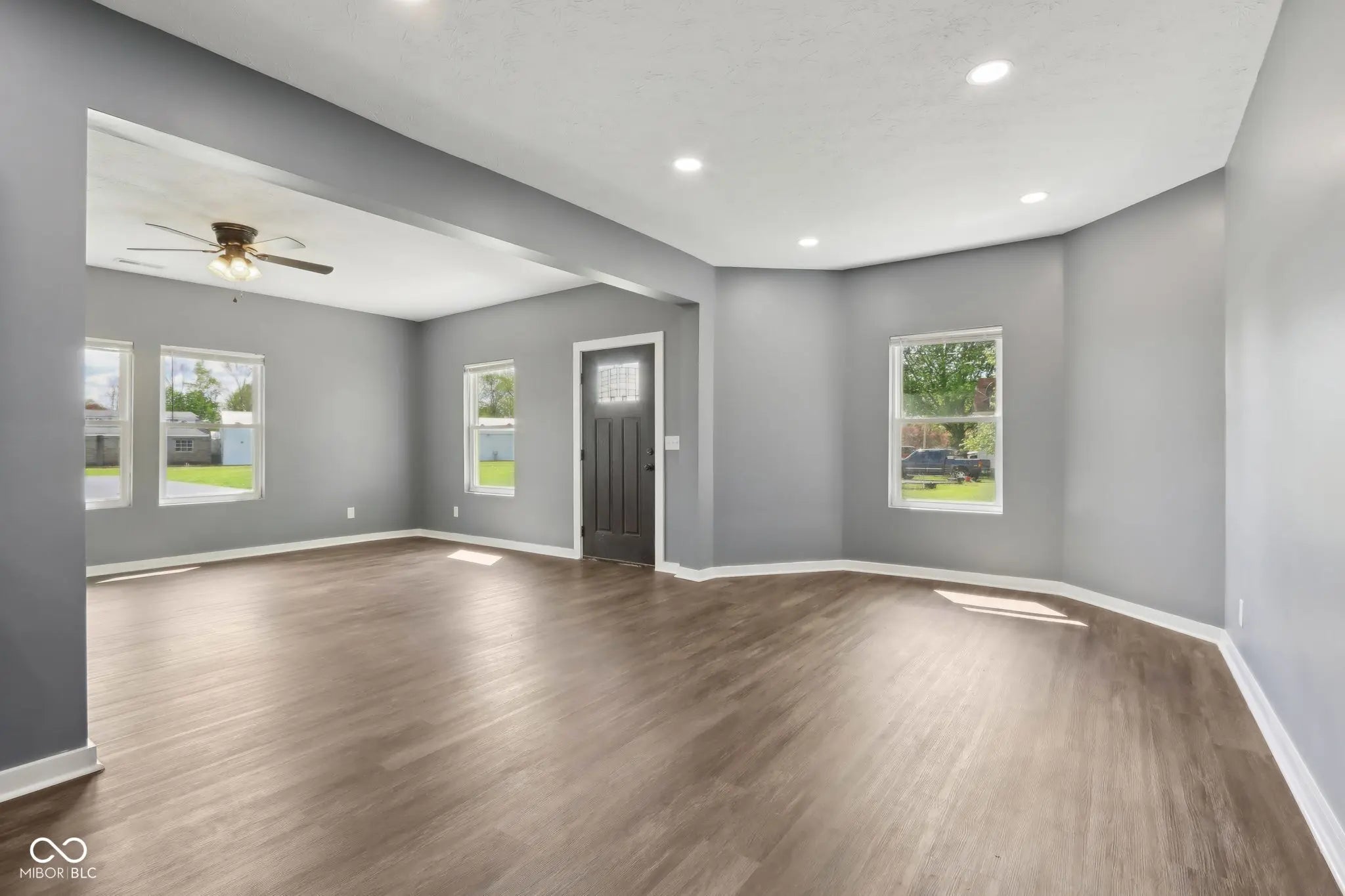 3098 Central MLS 22035541 No Subdivision photo 5