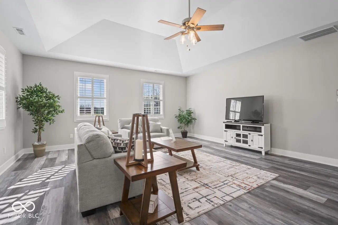 315 Blue River Drive MLS 22035564 Rivers Edge photo 9