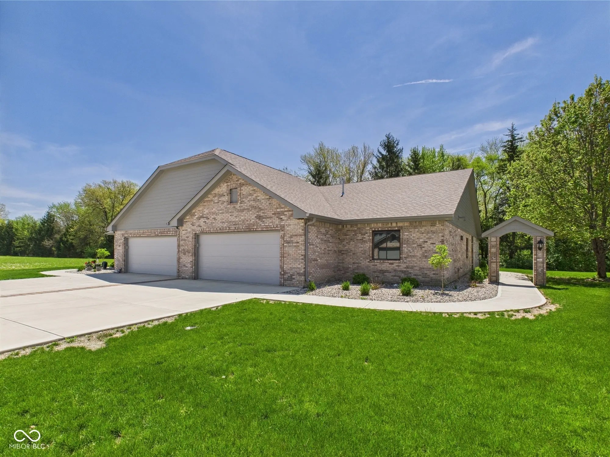 2327 Mimosa Lane, Anderson