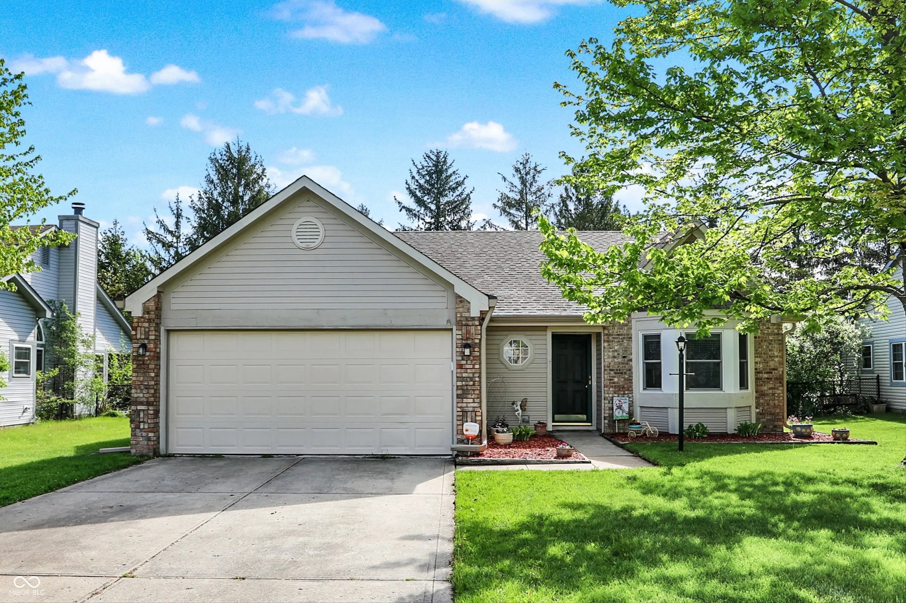 6257 Old Barn Court, Indianapolis