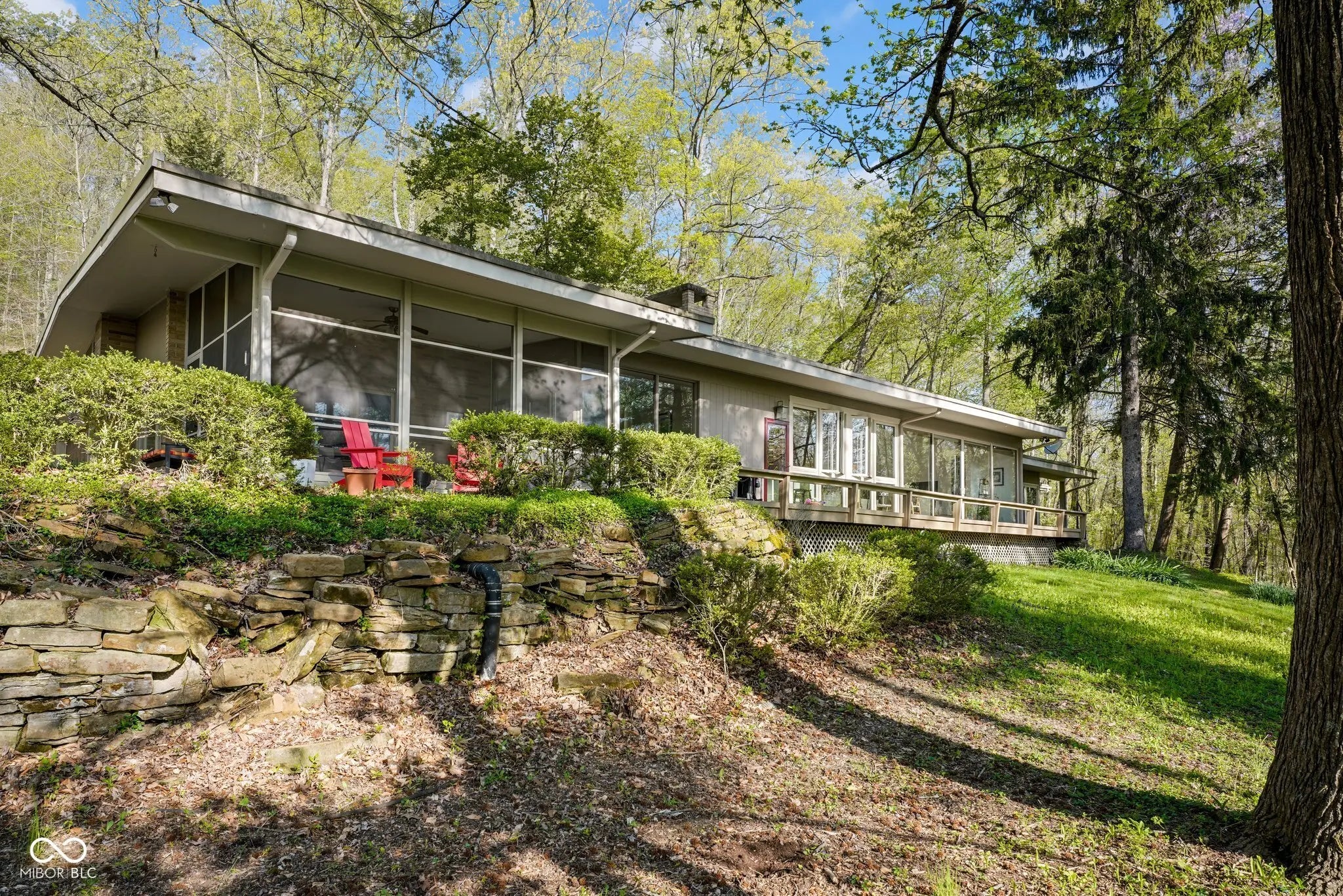 9806 Raintree Drive N, Columbus