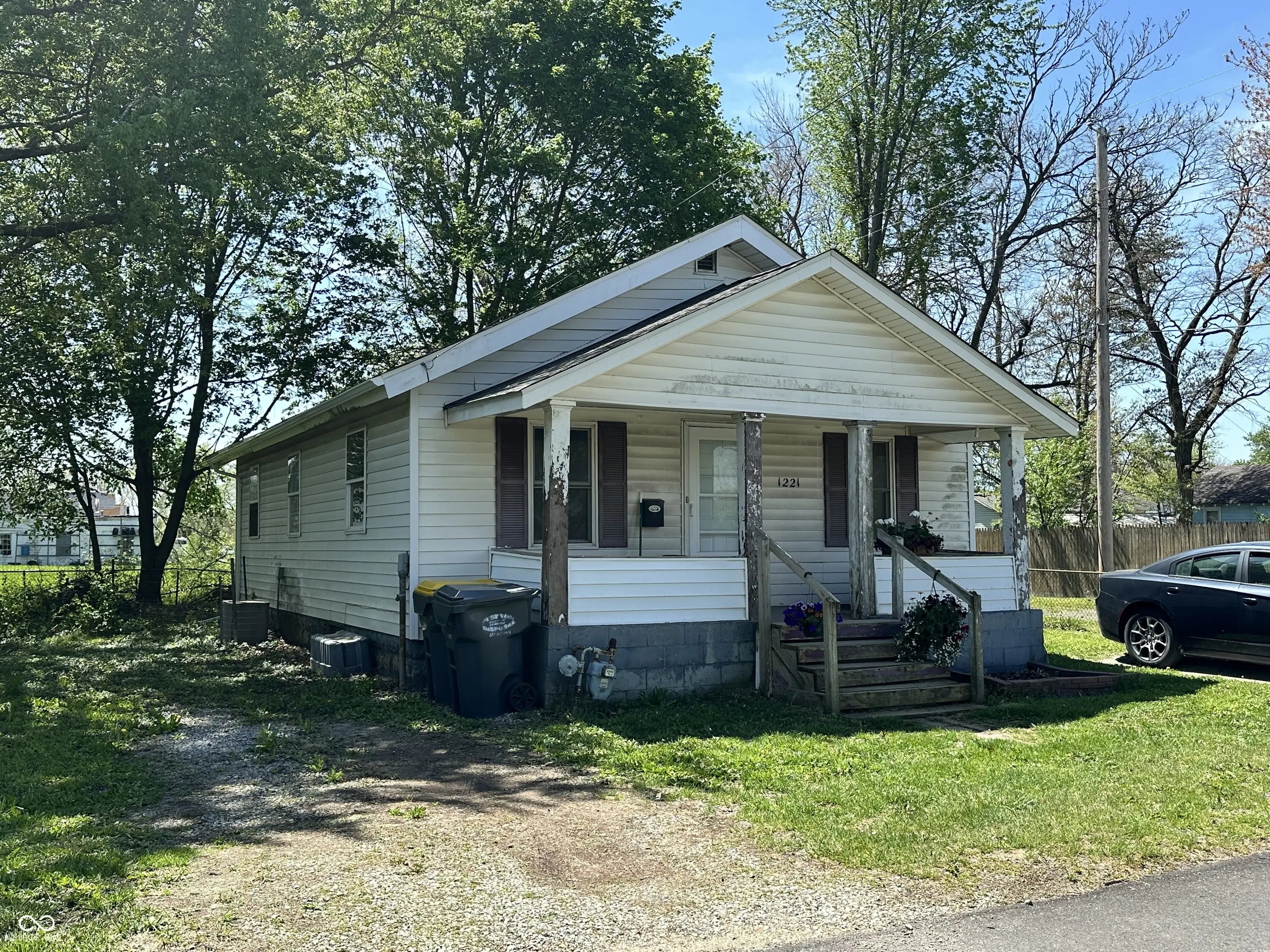 1221 E 22nd Street, Anderson