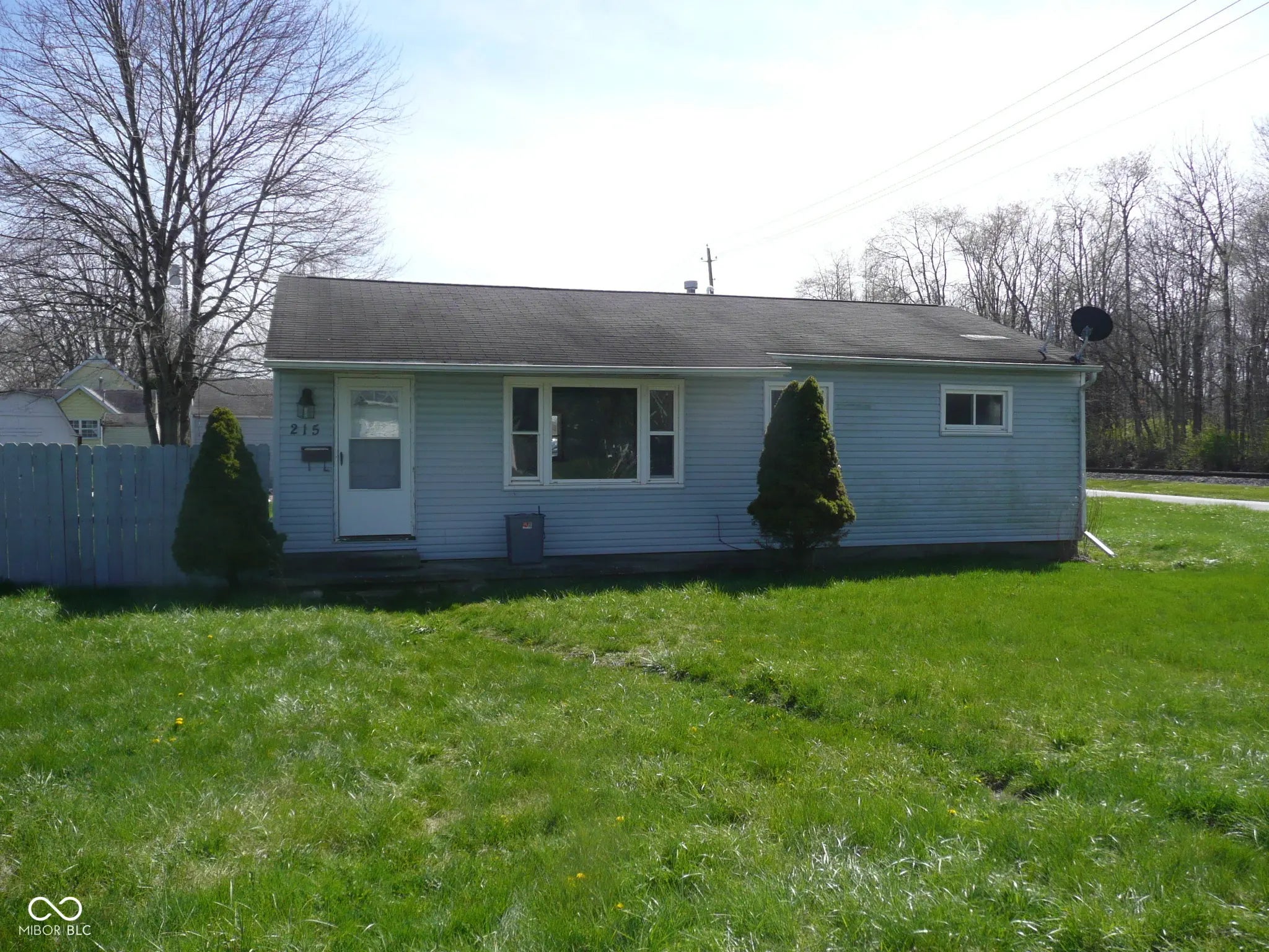 Photo of 215 N G Street Marion, IN 46952