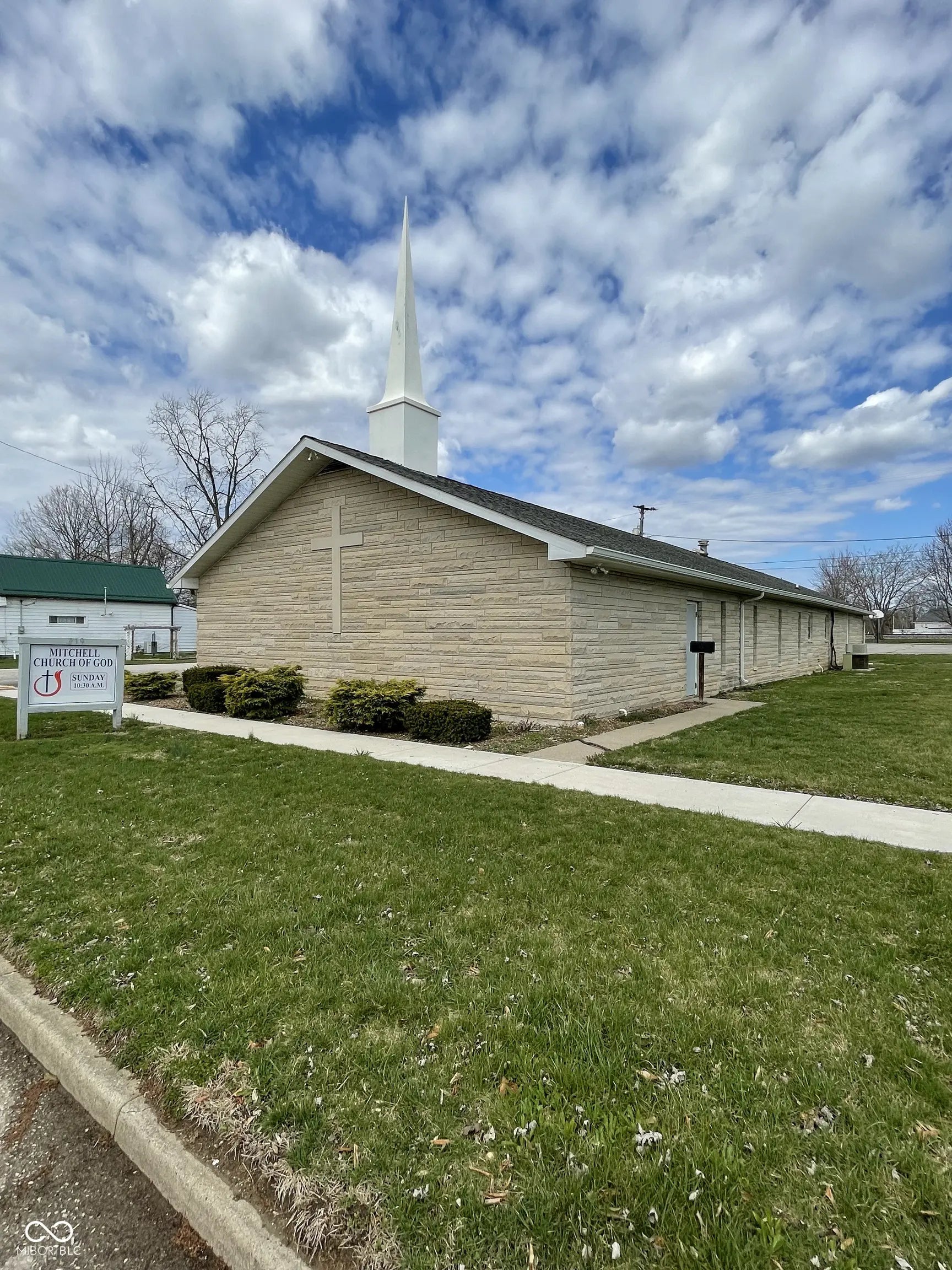 Photo of 319 W Frank Street Mitchell, IN 47446