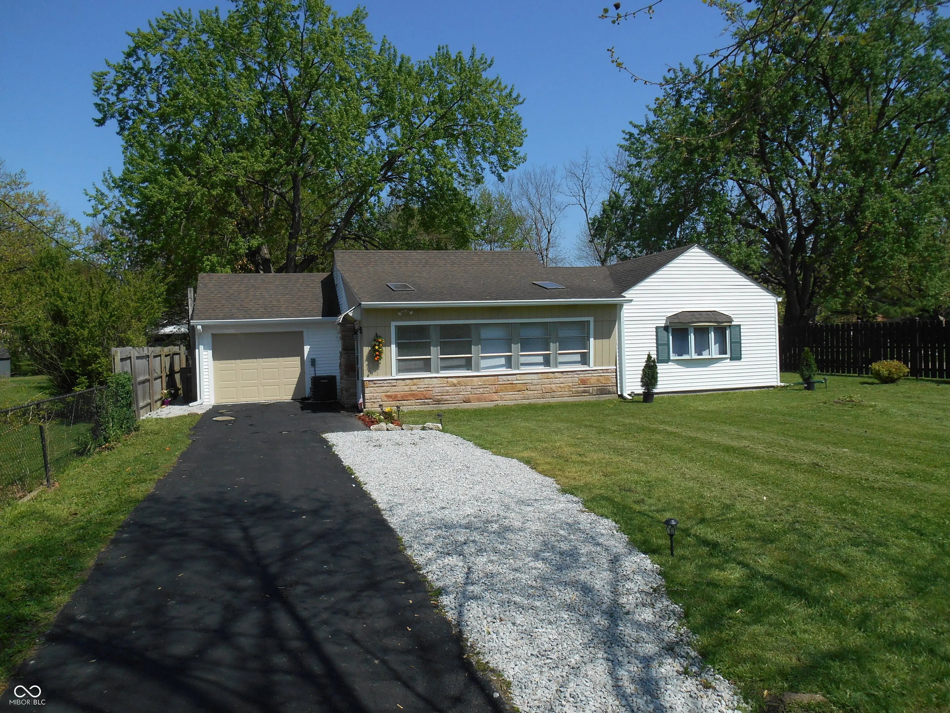 4927 Mathews Avenue, Indianapolis