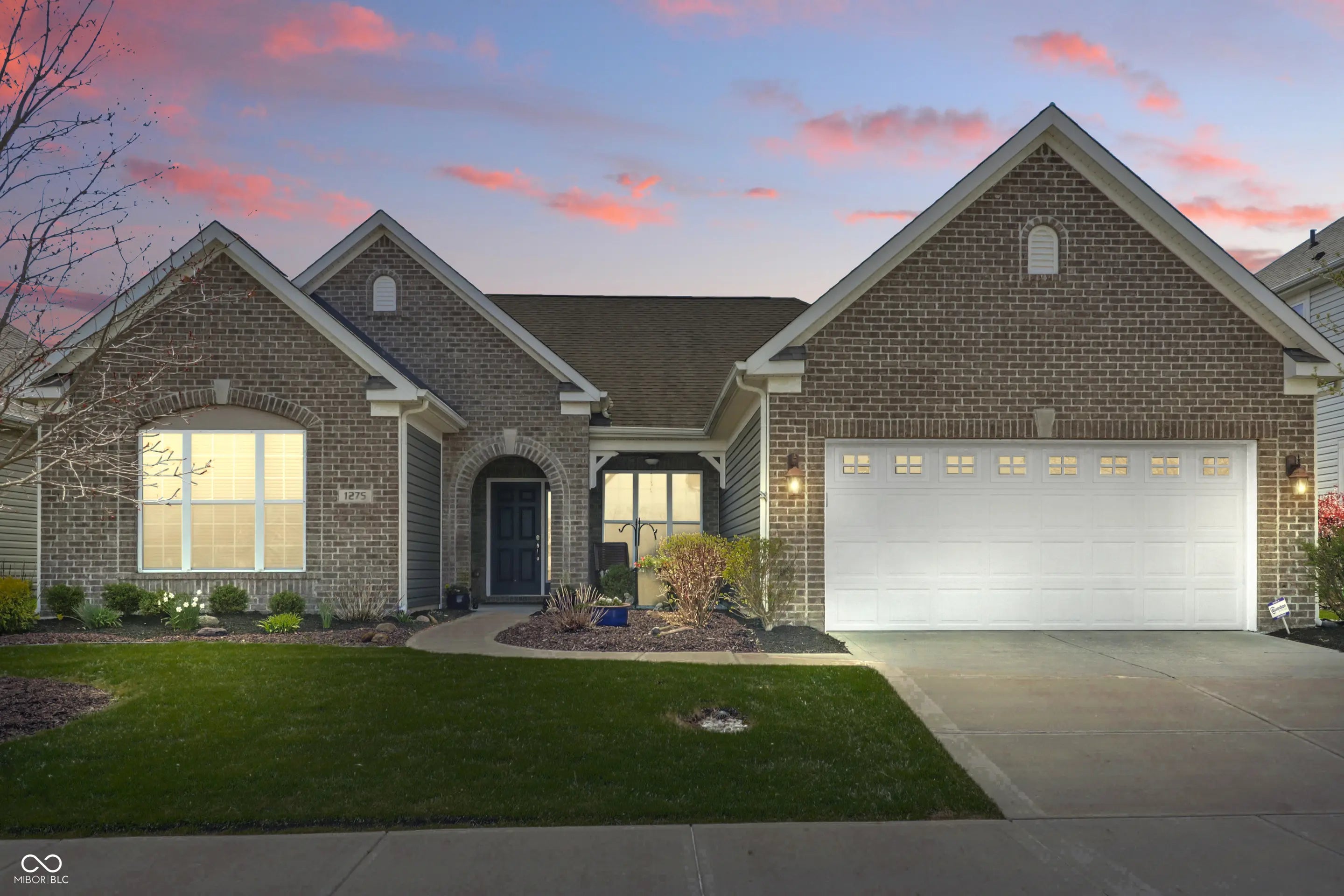 1275 Cliff View Drive, Westfield