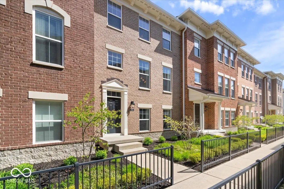 9422 Oakley Drive, Indianapolis