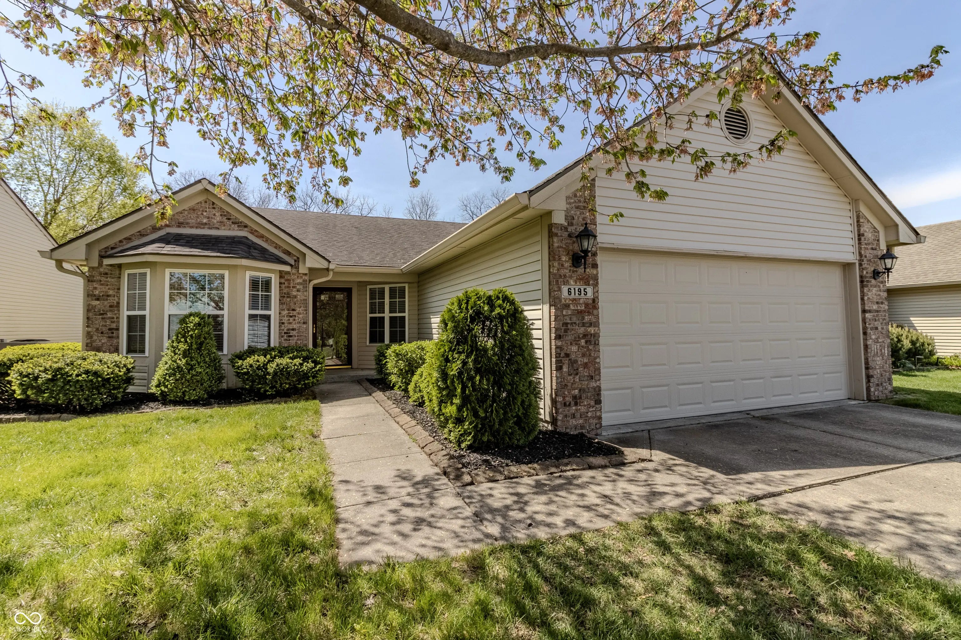 6195 Woodmill Drive, Fishers