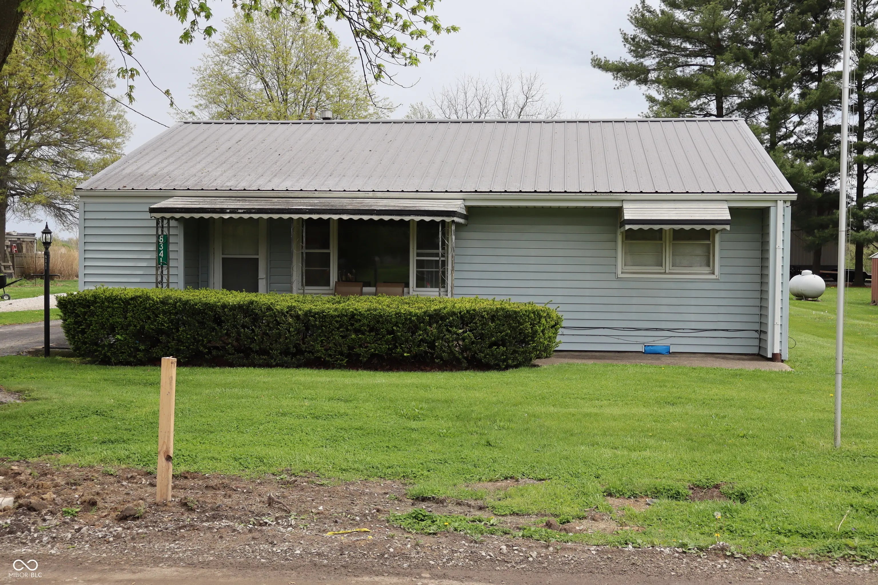 8341 N Washington Street, Sheridan