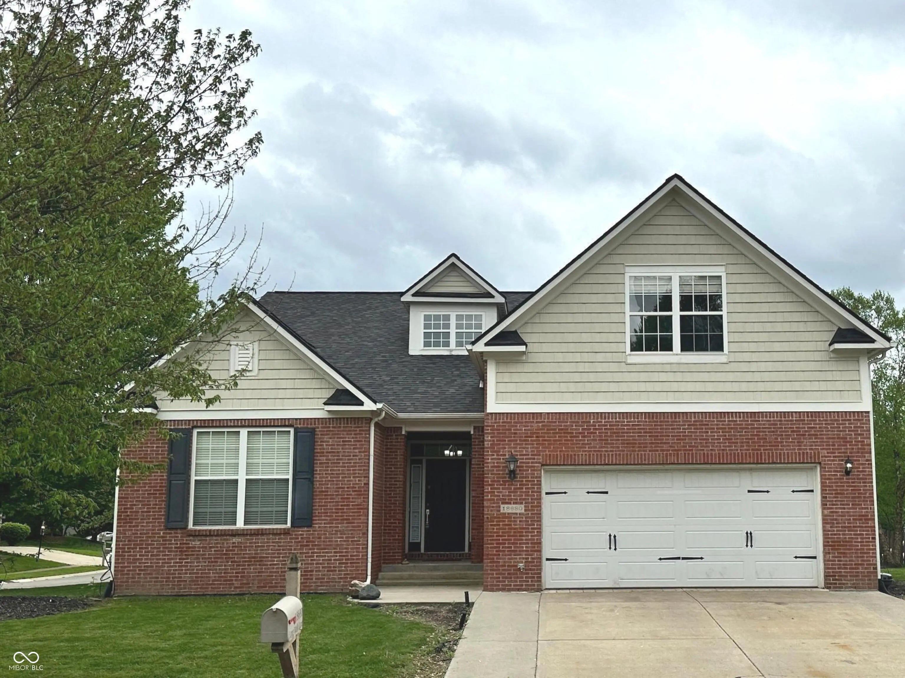 18680 Long Walk Lane, Noblesville
